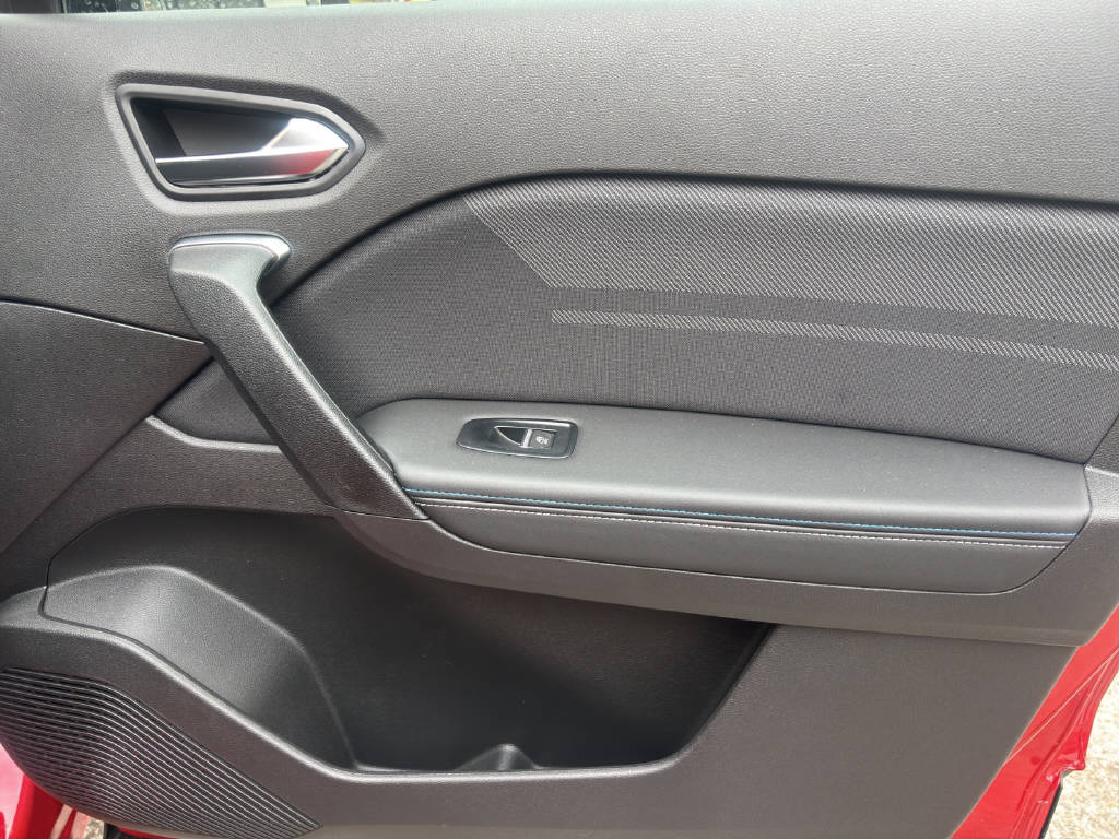 RENAULT Captur 1.8 E-Tech esprit Alpine - 11