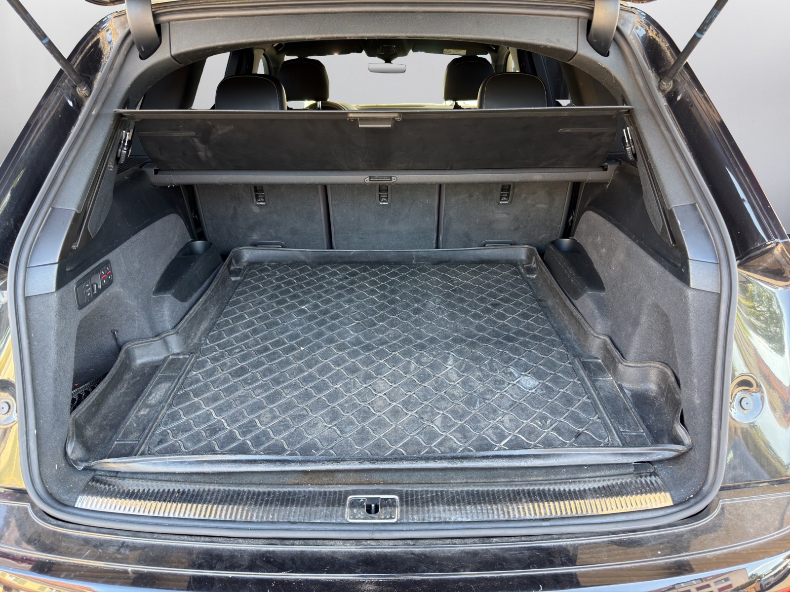 AUDI Q7 3.0 TDI quattro tiptronic - 13