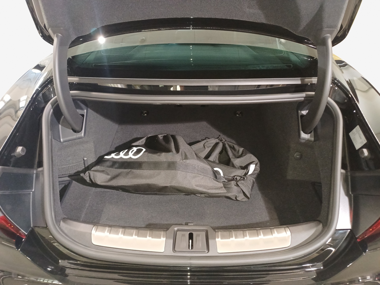 AUDI S e-tron GT quattro - 13