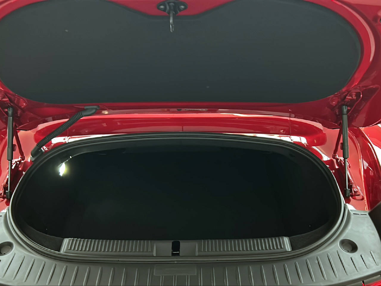 MG Cyberster 77kWh 4WD - 14