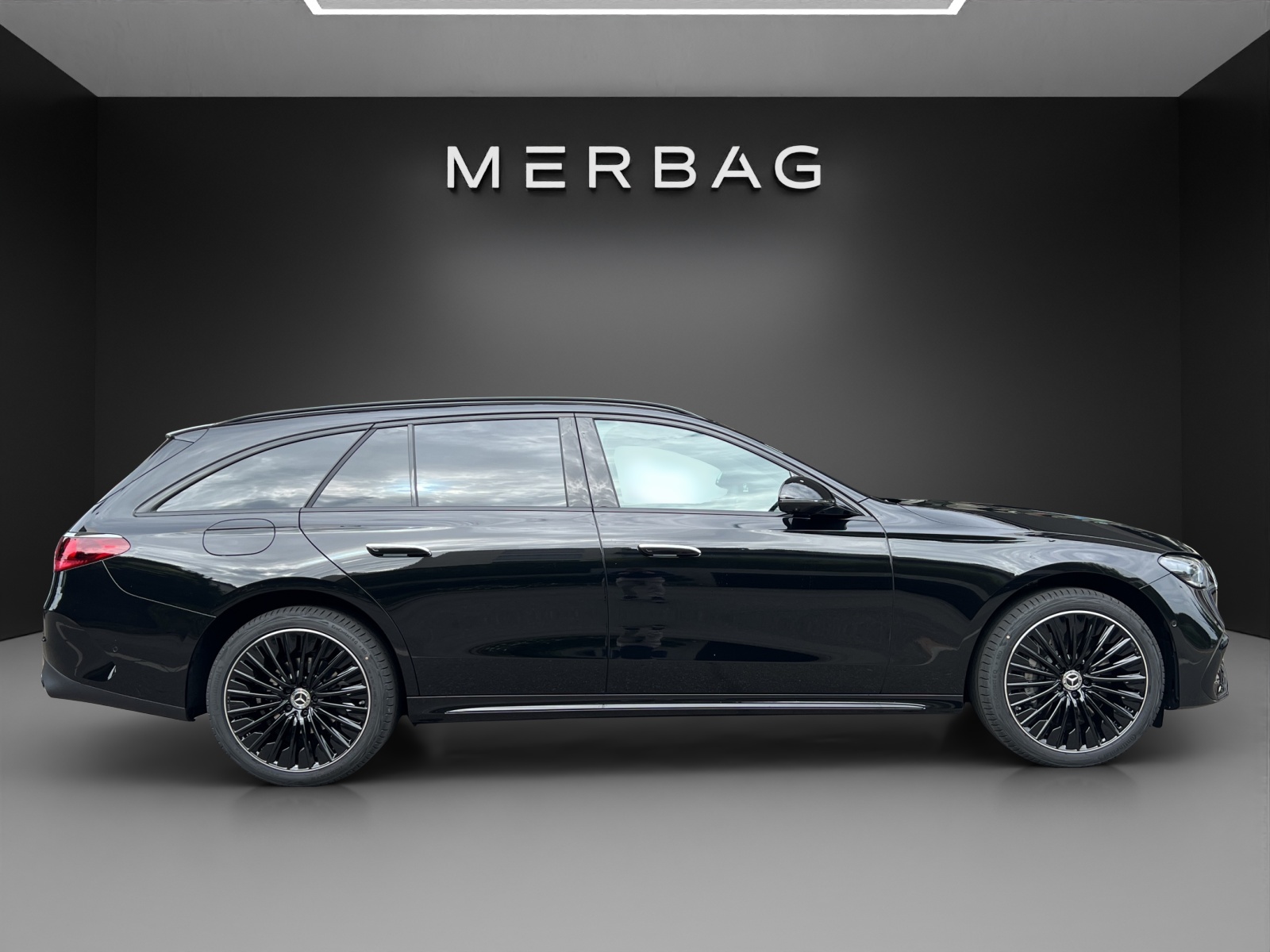 MERCEDES-BENZ E 220 d T 4Matic 9G-Tronic - 2