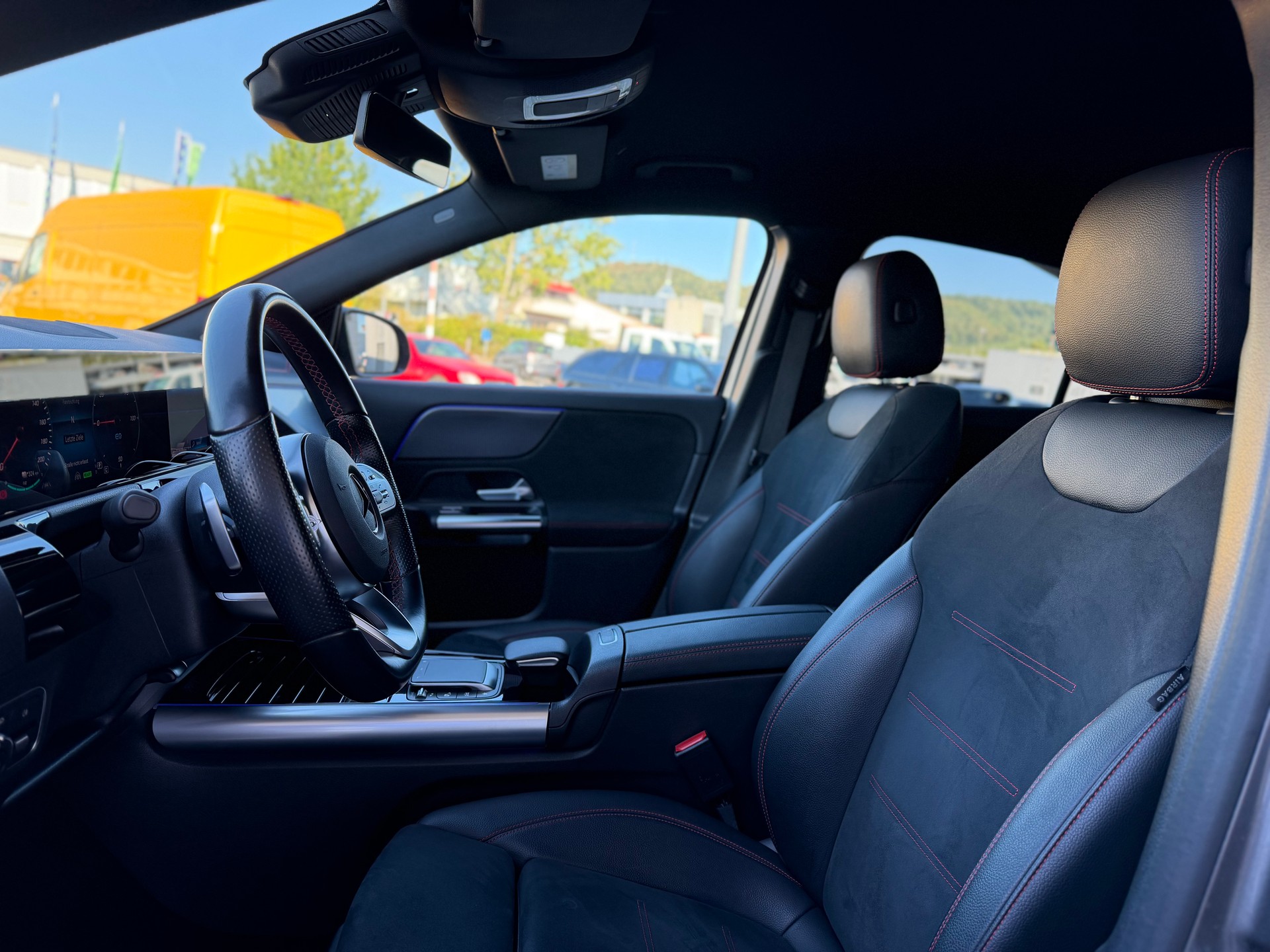 MERCEDES-BENZ EQA 250 AMG Line - 5