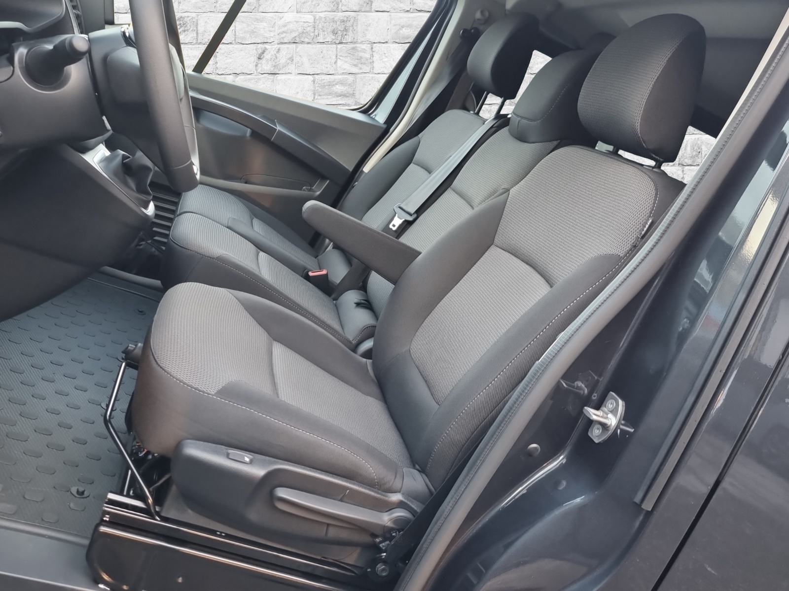 RENAULT Trafic Passenger 2.0 dCi Blue 150 evolution - 6