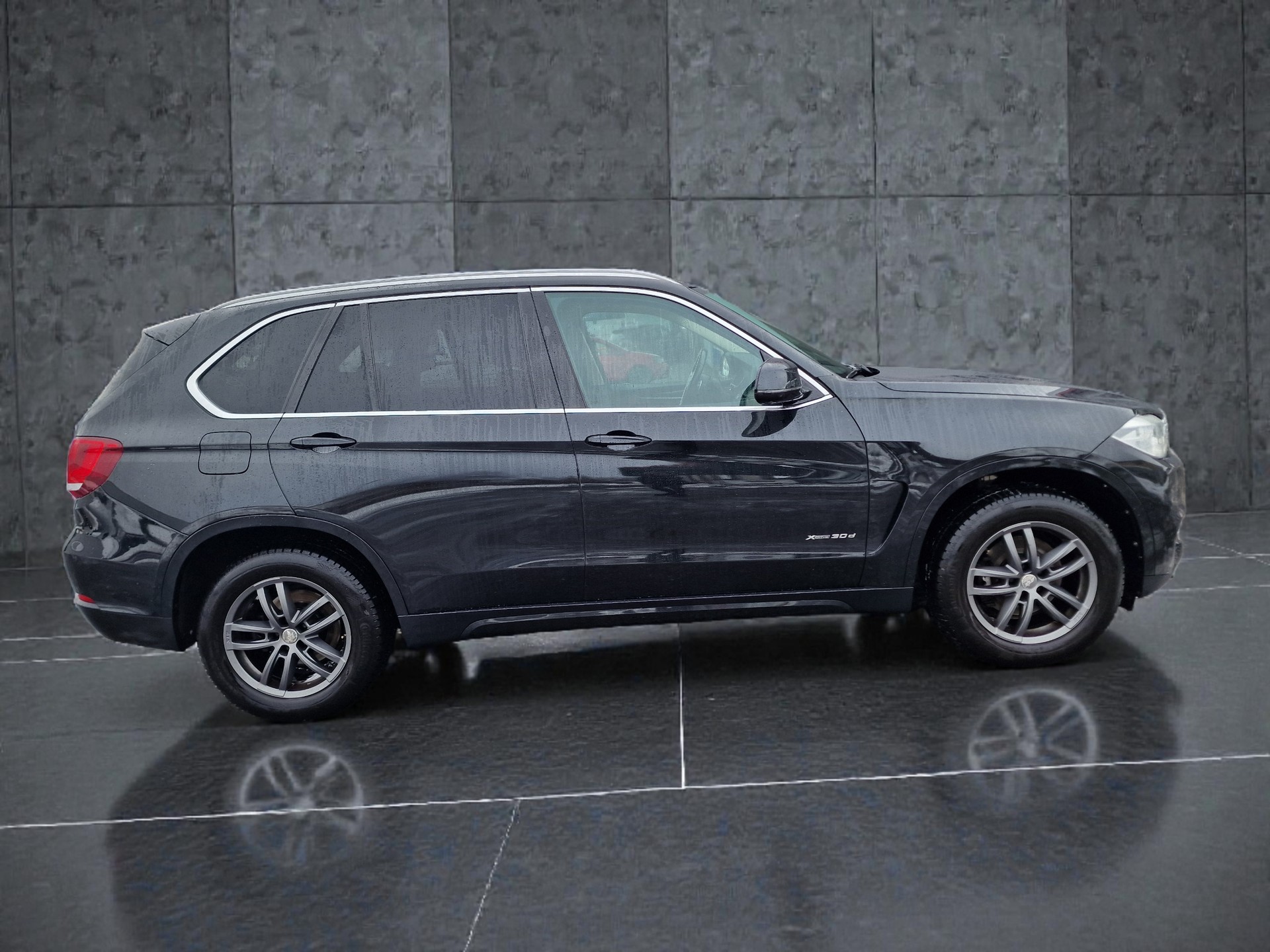 BMW X5 xDrive 30d Steptronic 12Mt Gara MFK Neu 8x Alu - 4