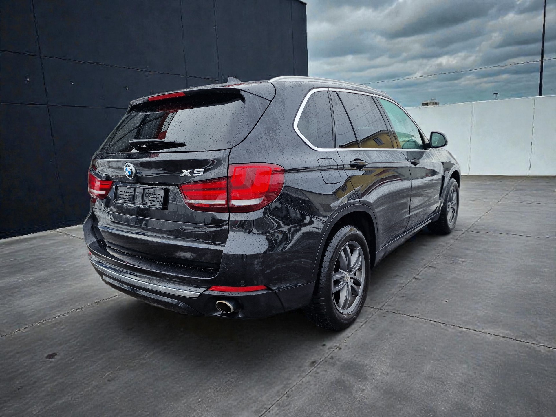 BMW X5 xDrive 30d Steptronic 12Mt Gara MFK Neu 8x Alu - 5