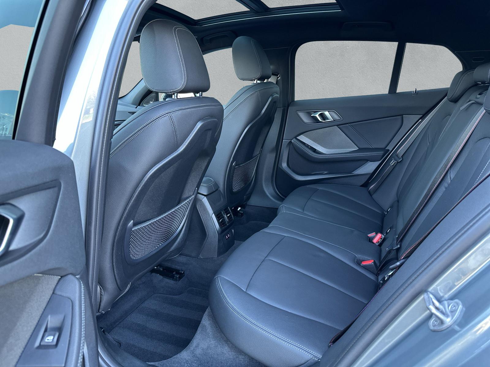 BMW 120i M Sport PRO F40 (CH) - 12