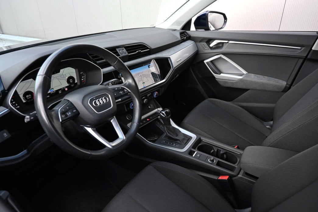 AUDI Q3 2.0 TDI 40 advanced quattro S-tronic - 9