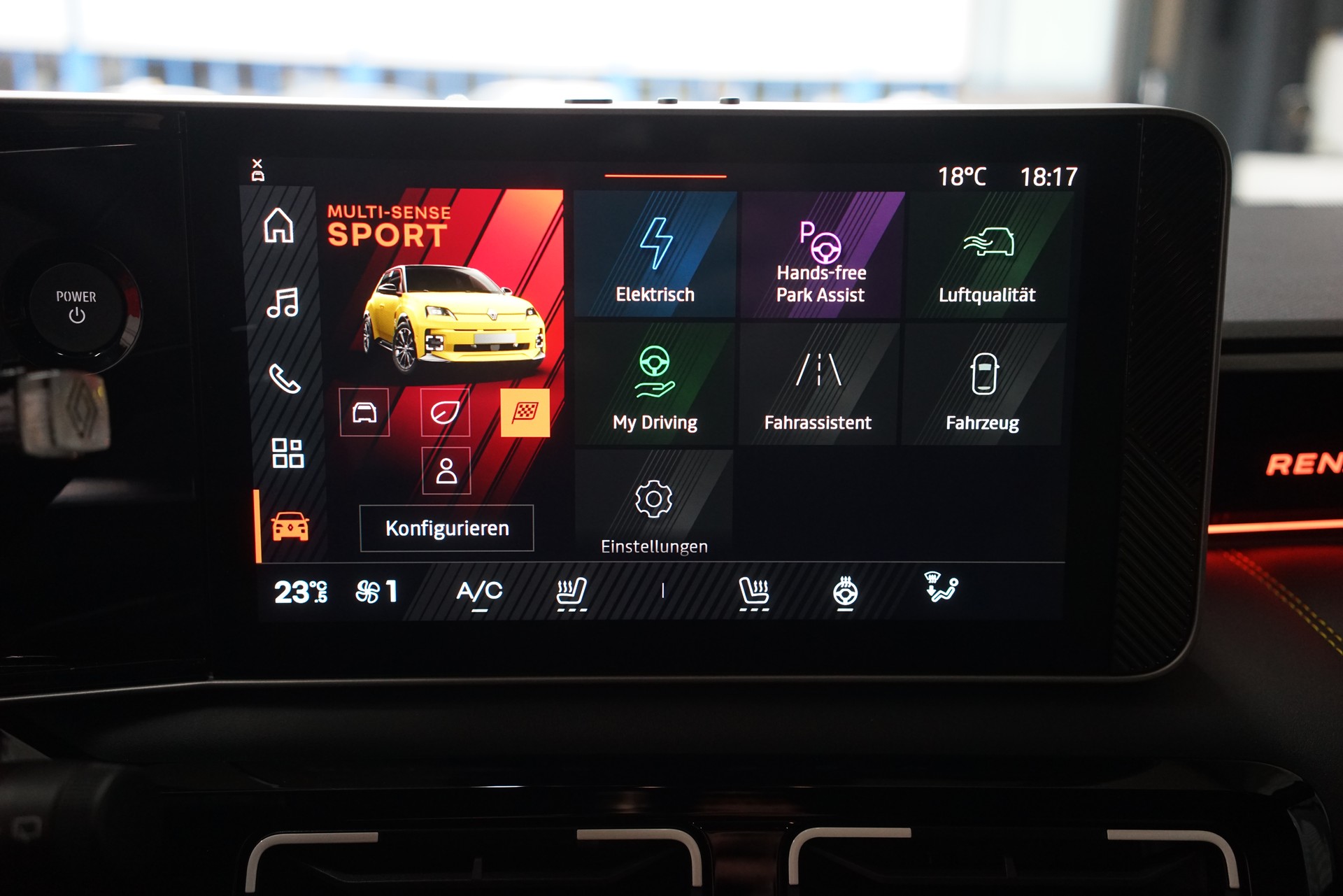 RENAULT R5 E-Tech Comfort Range 52 kWh Iconic Five - 22