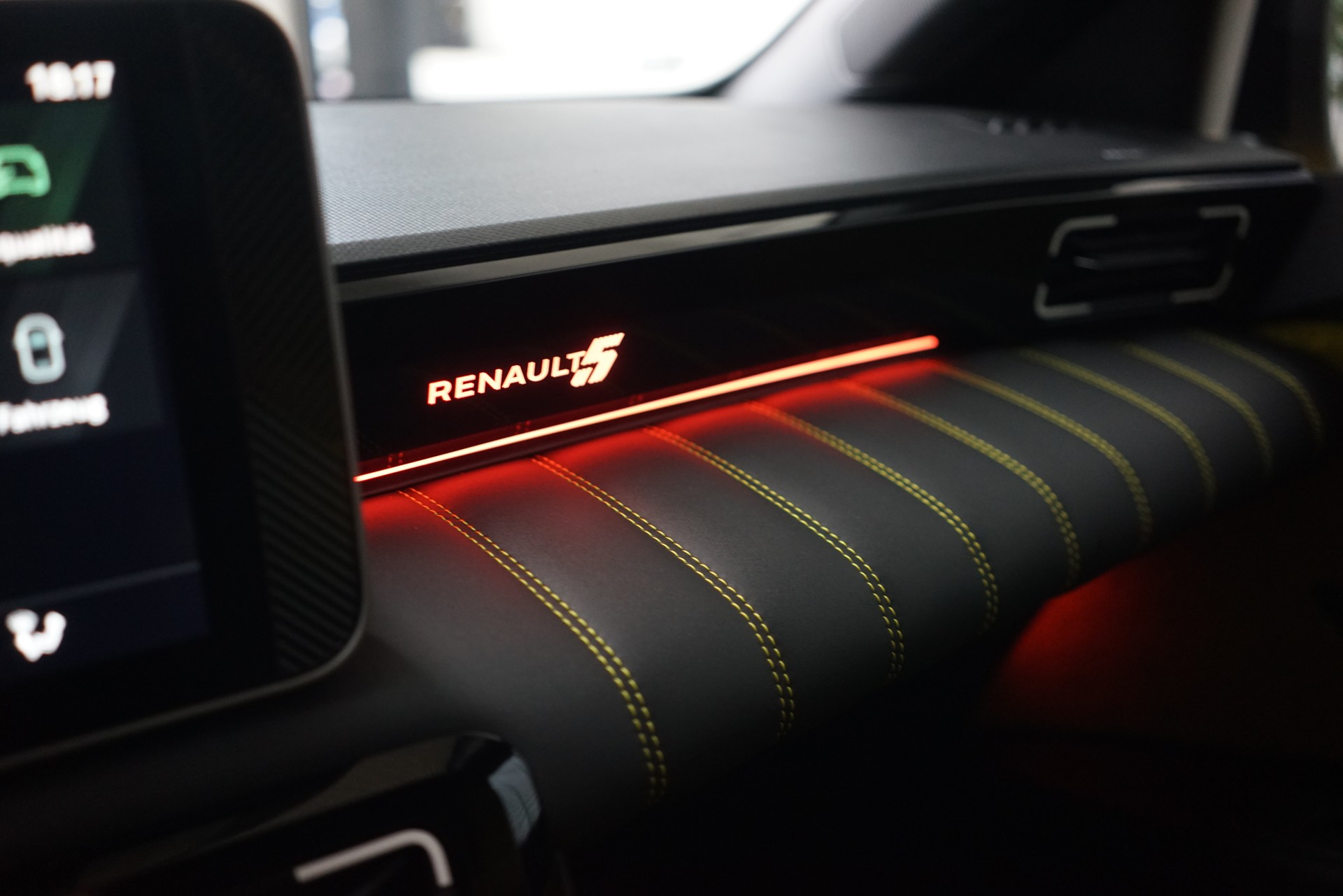 RENAULT R5 E-Tech Comfort Range 52 kWh Iconic Five - 20