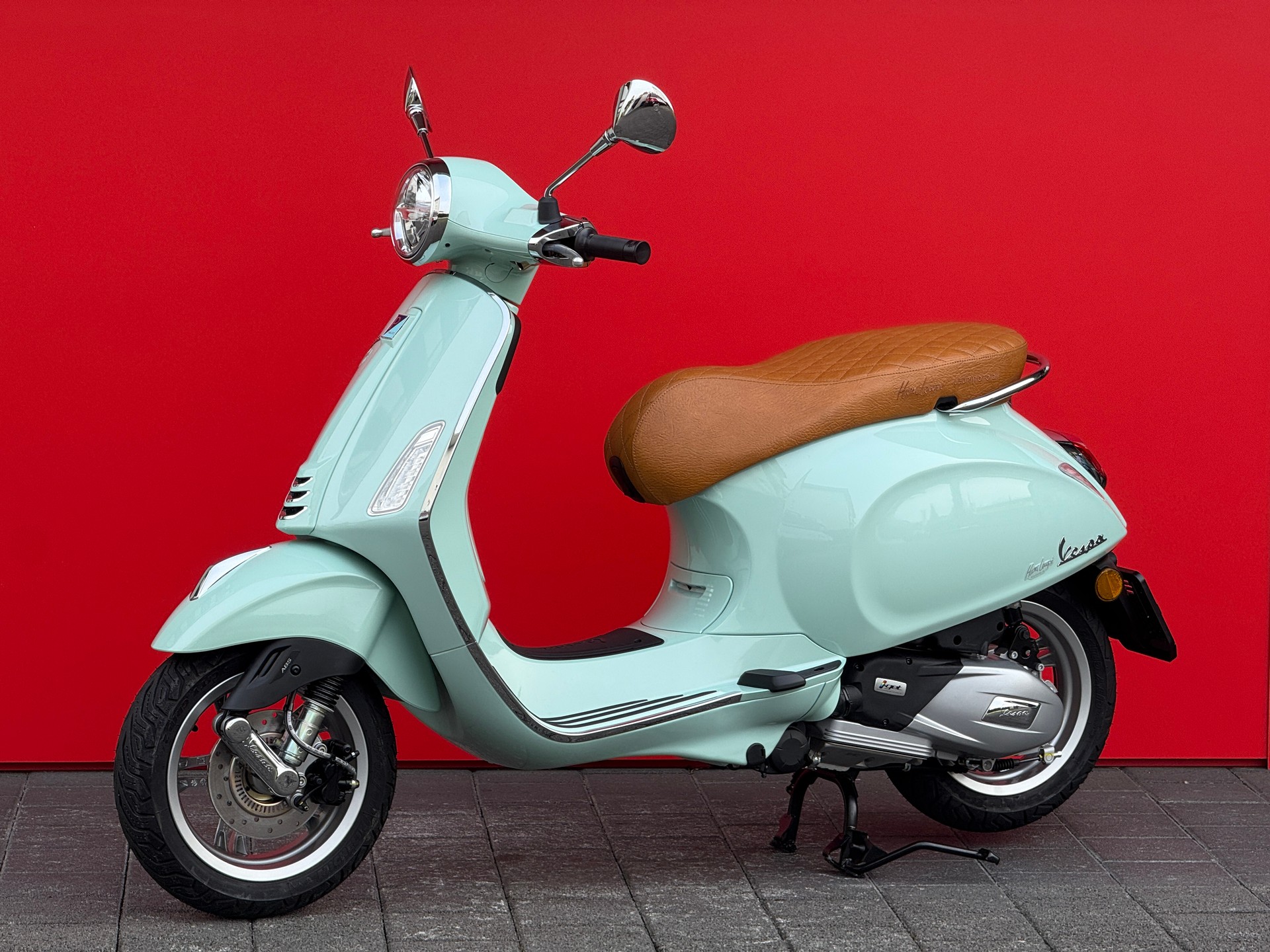 PIAGGIO Vespa 125 Primavera ABS Celebrate 40th - 3