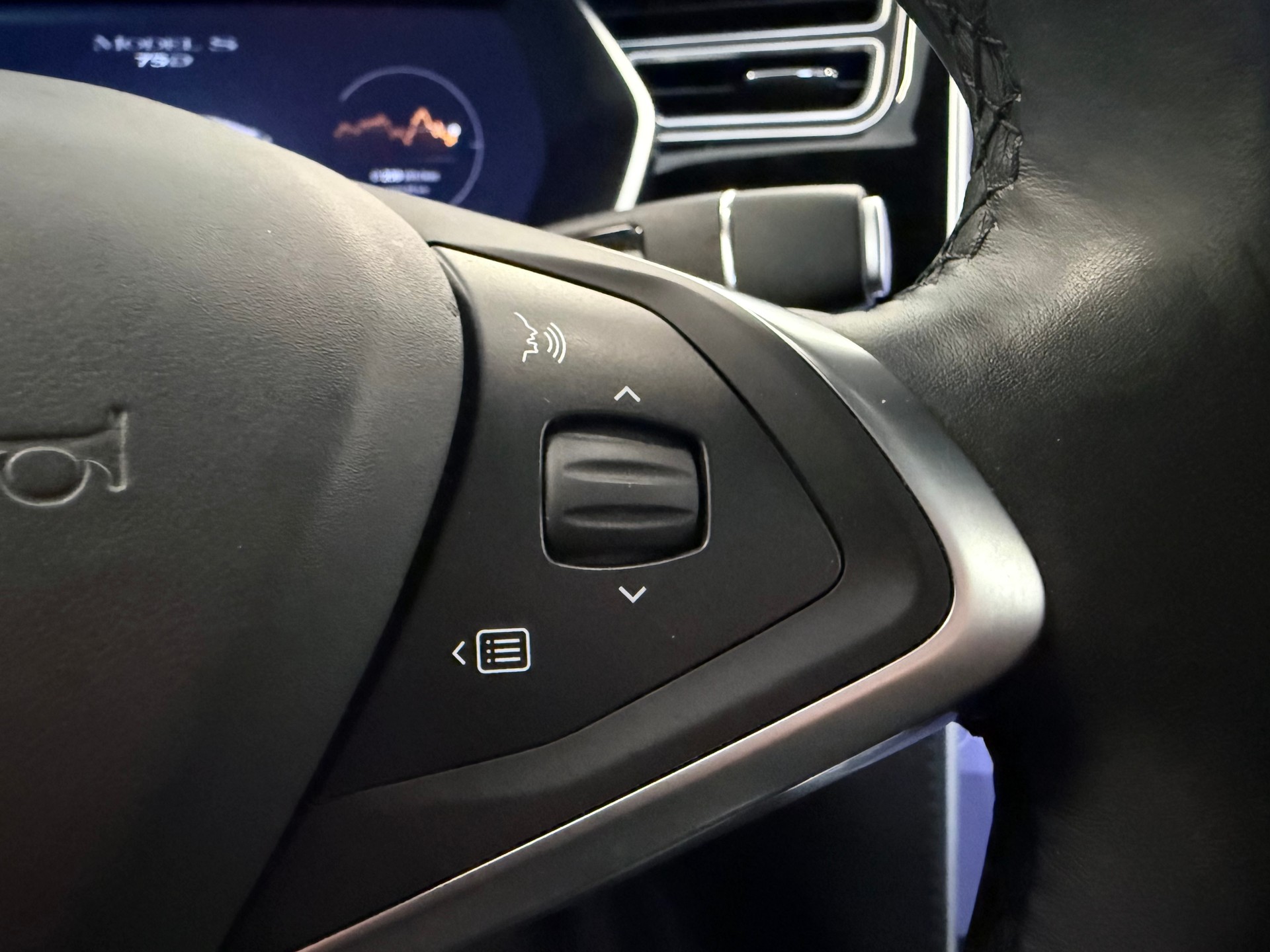 TESLA Model S 75 D - 25