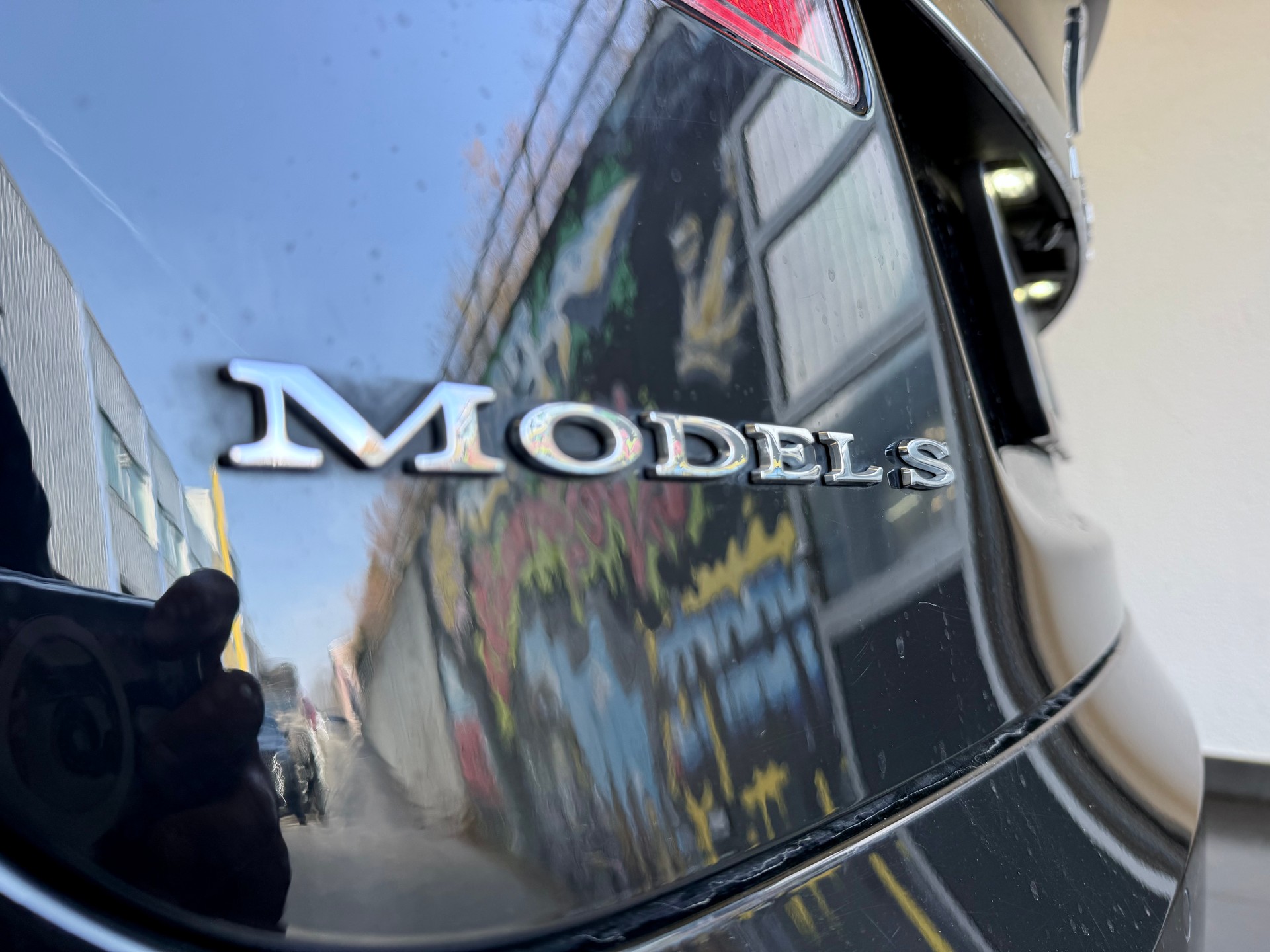 TESLA Model S 75 D - 13