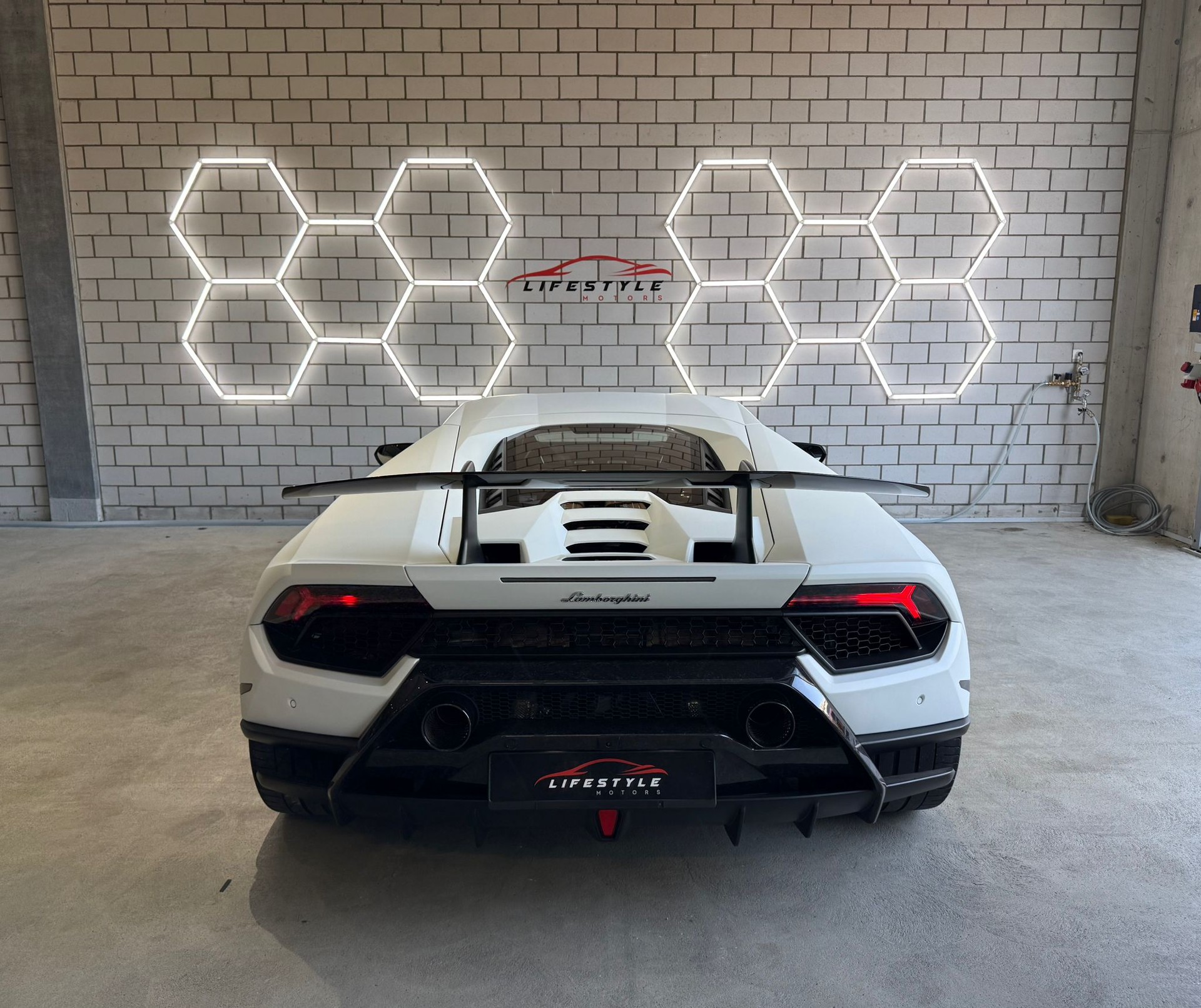 LAMBORGHINI Huracan LP640-4 Coupé Performante DCT - 6