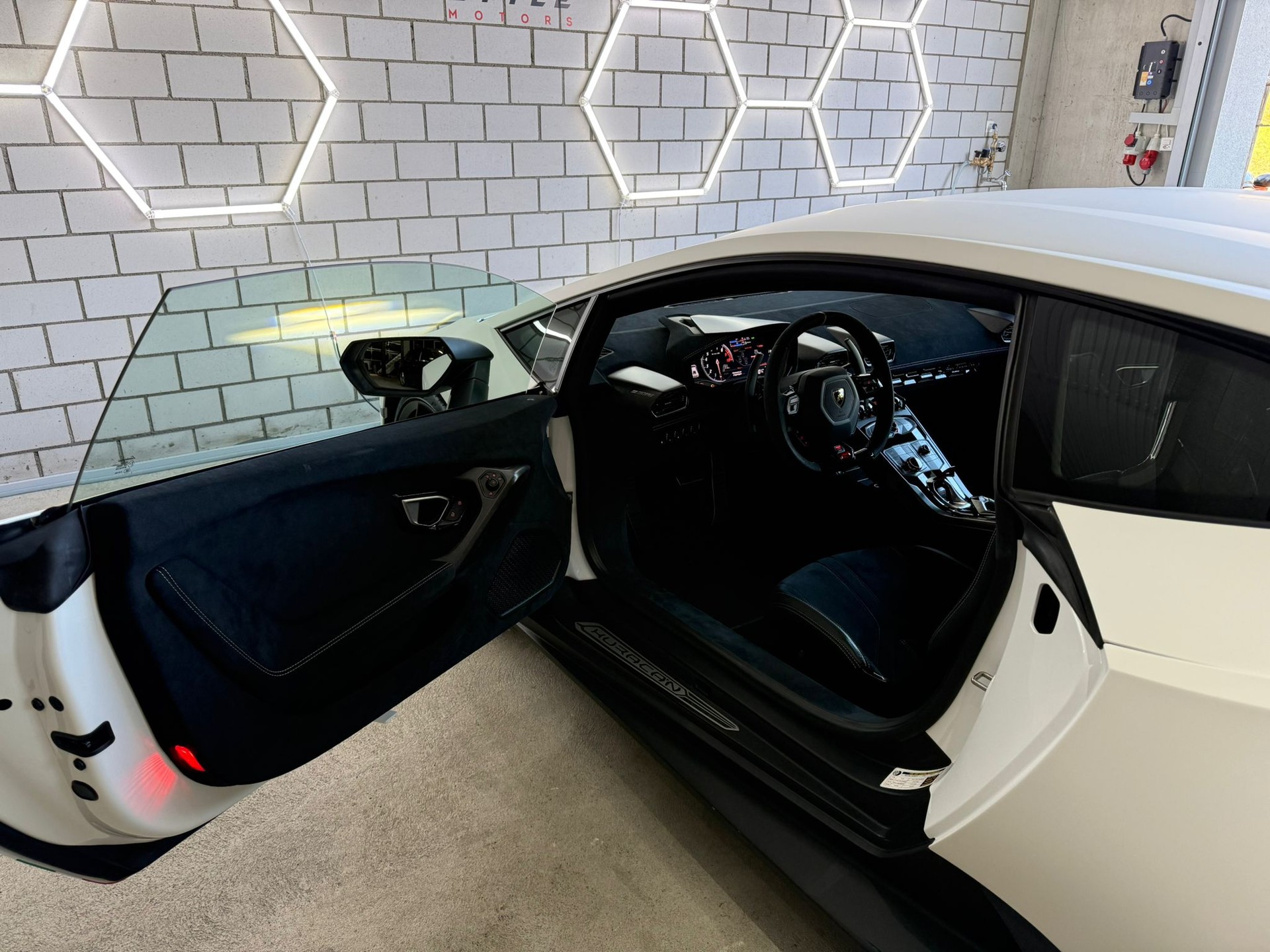 LAMBORGHINI Huracan LP640-4 Coupé Performante DCT - 7