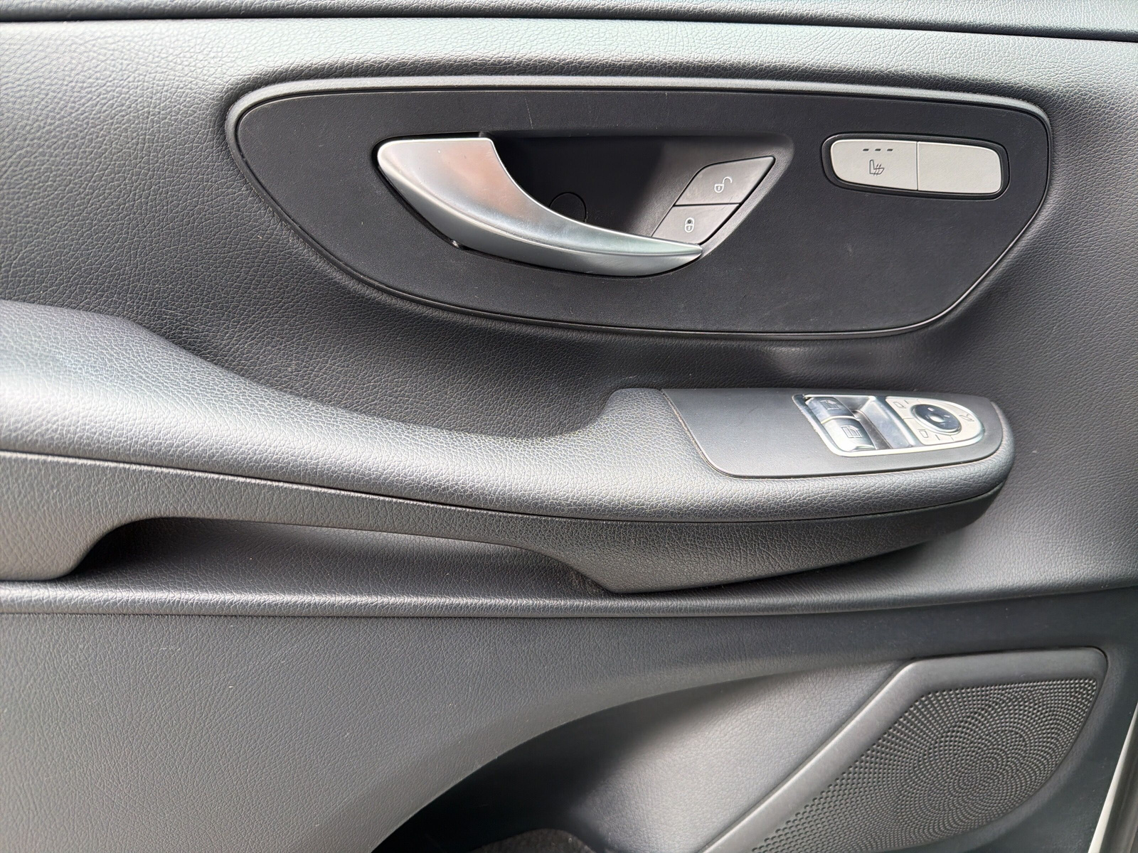 MERCEDES-BENZ V 250 d L 4Matic - 12