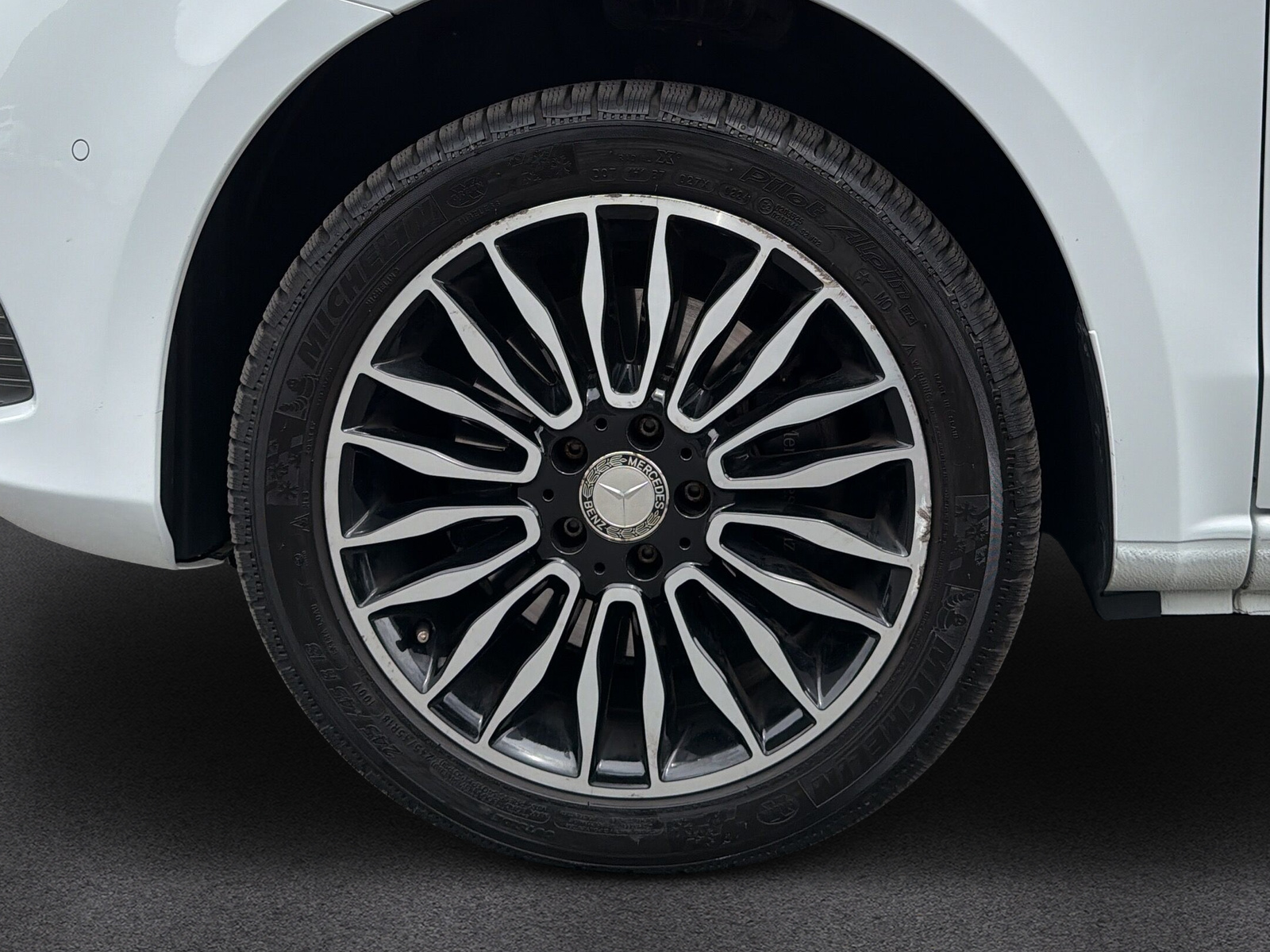 MERCEDES-BENZ V 250 d L 4Matic - 21