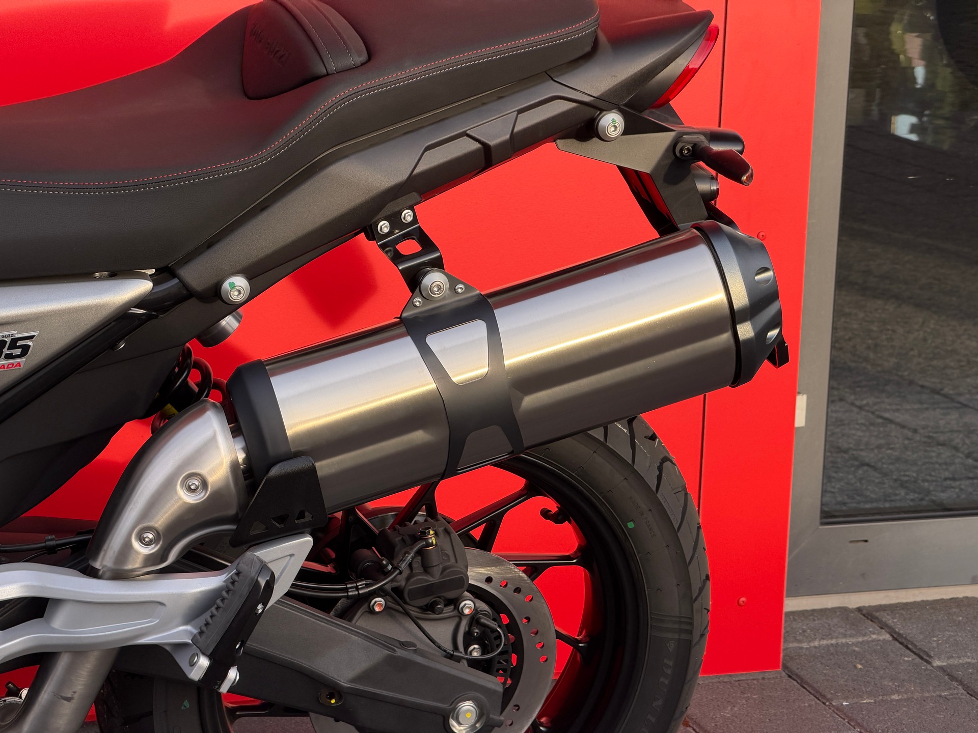 MOTO GUZZI V85 TT Strada E5+ - 11