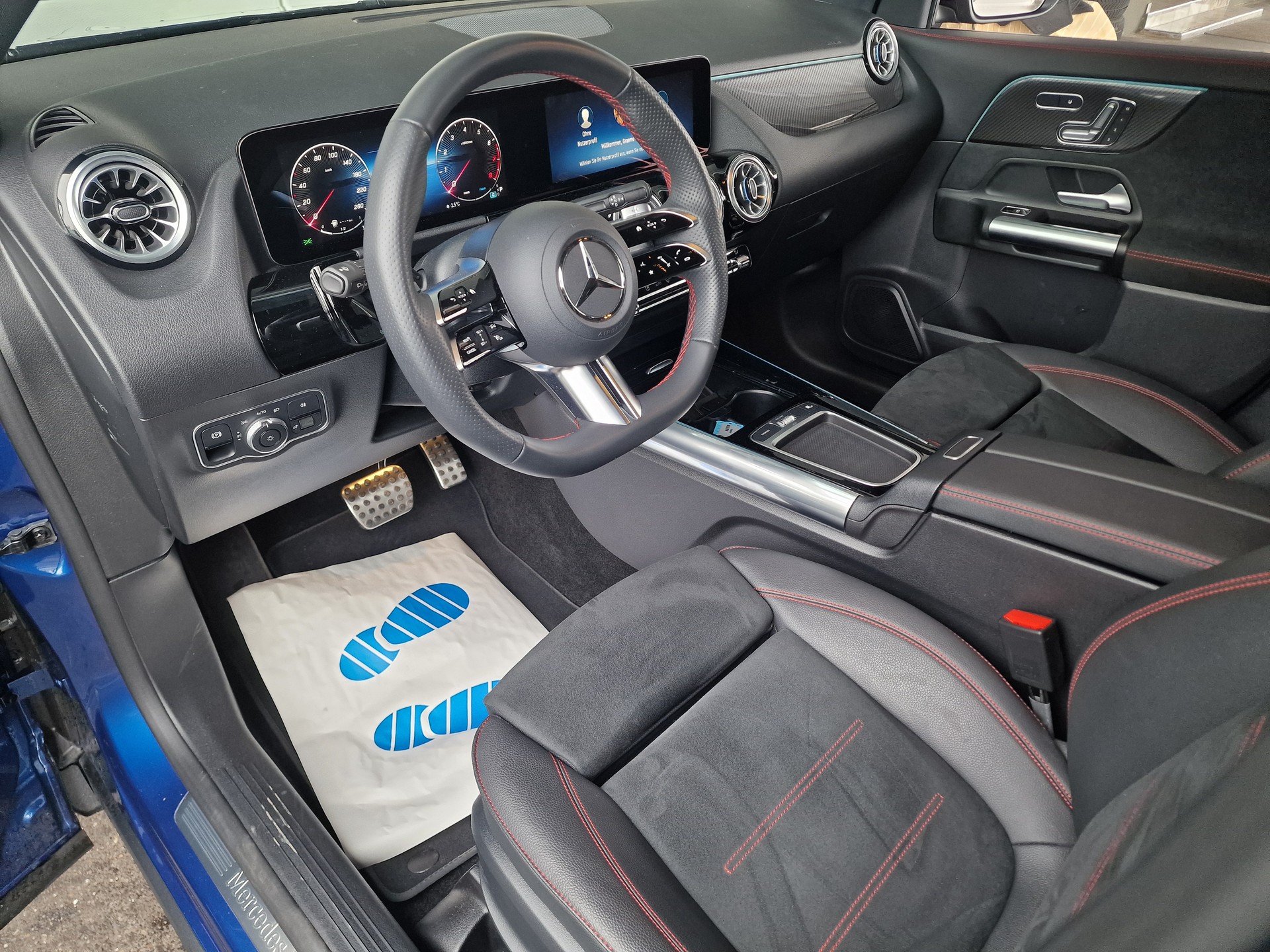 MERCEDES-BENZ GLA 220 4Matic 8G-DCT AMG Line 8xAlu Multibeam - 10