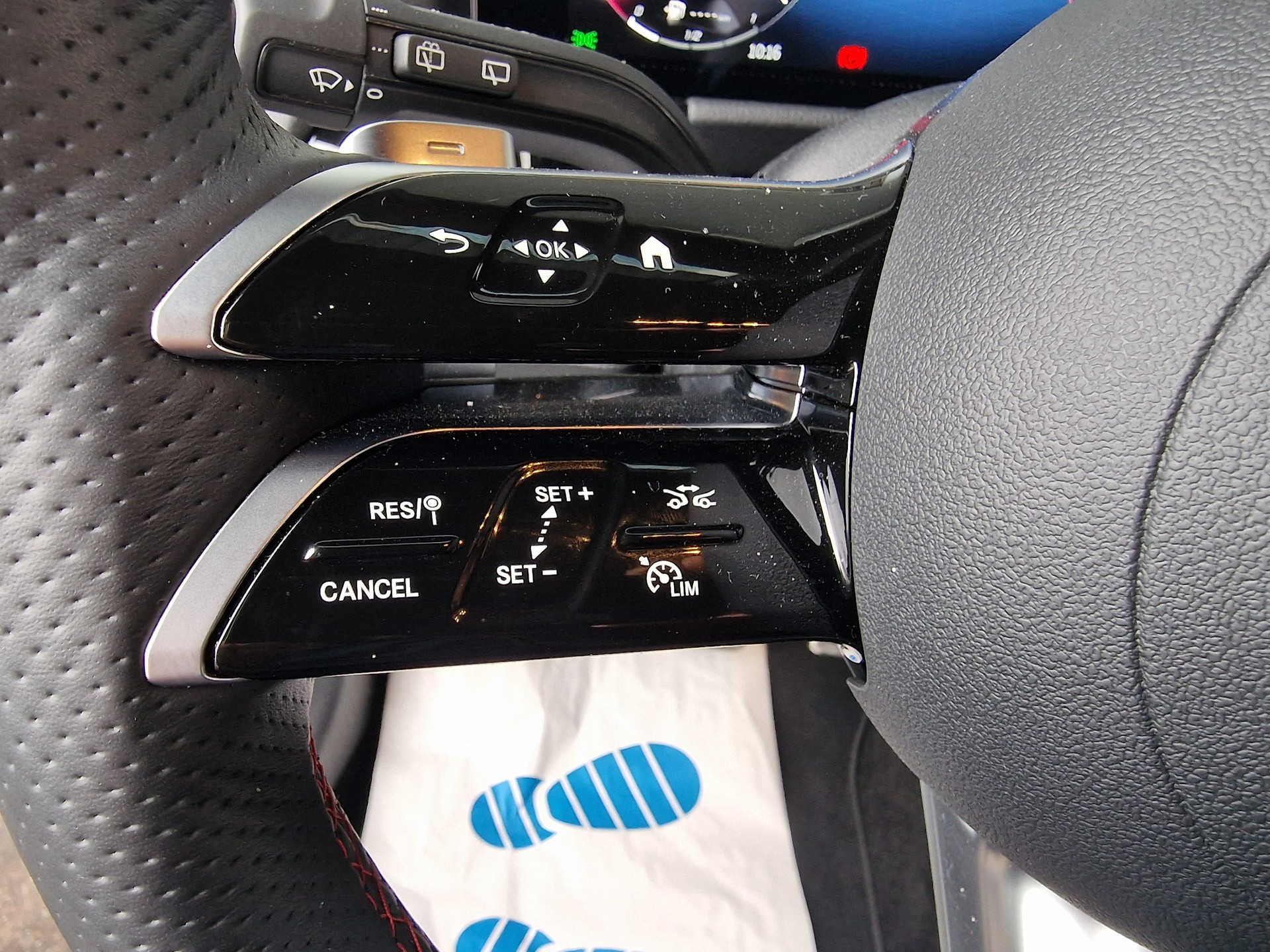 MERCEDES-BENZ GLA 220 4Matic 8G-DCT AMG Line 8xAlu Multibeam - 17