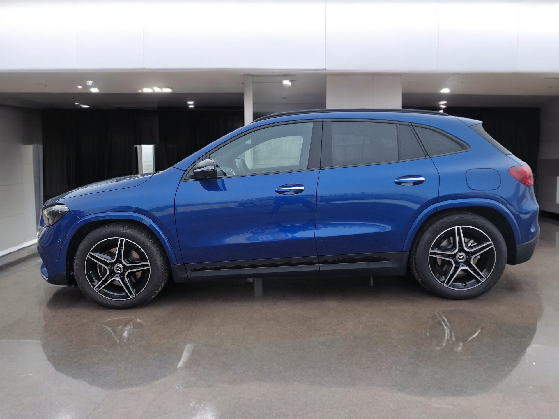 MERCEDES-BENZ GLA 220 4Matic 8G-DCT AMG Line 8xAlu Multibeam
