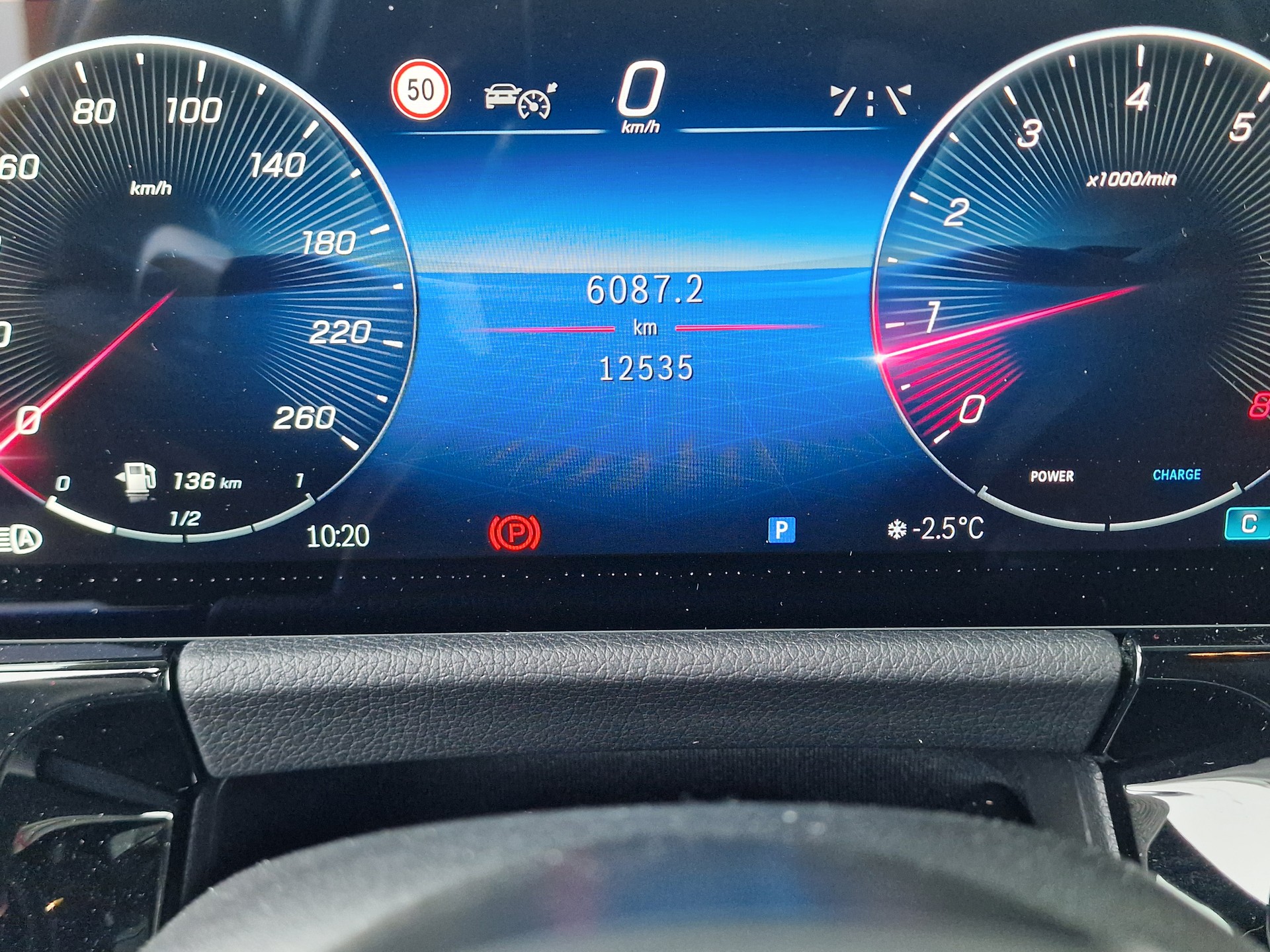 MERCEDES-BENZ GLA 220 4Matic 8G-DCT AMG Line 8xAlu Multibeam - 16