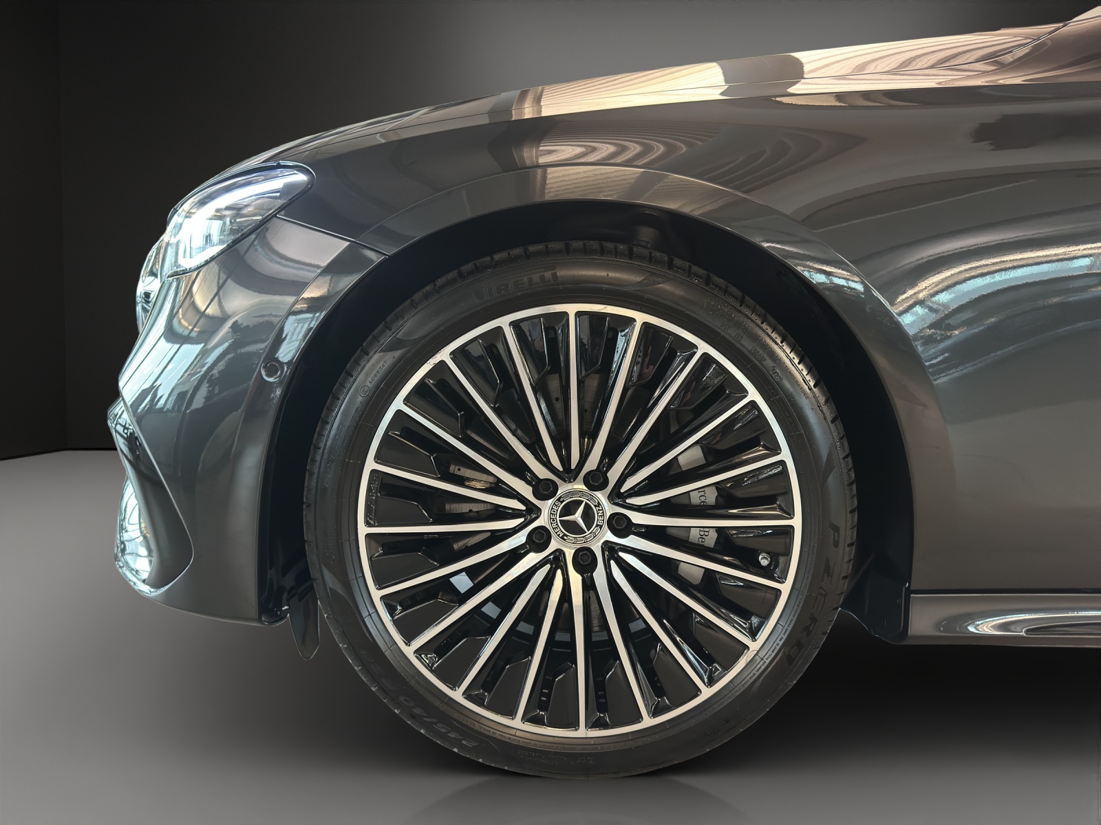 MERCEDES-BENZ E 220 d T 4M 9G-Tronic AMG Line - 8