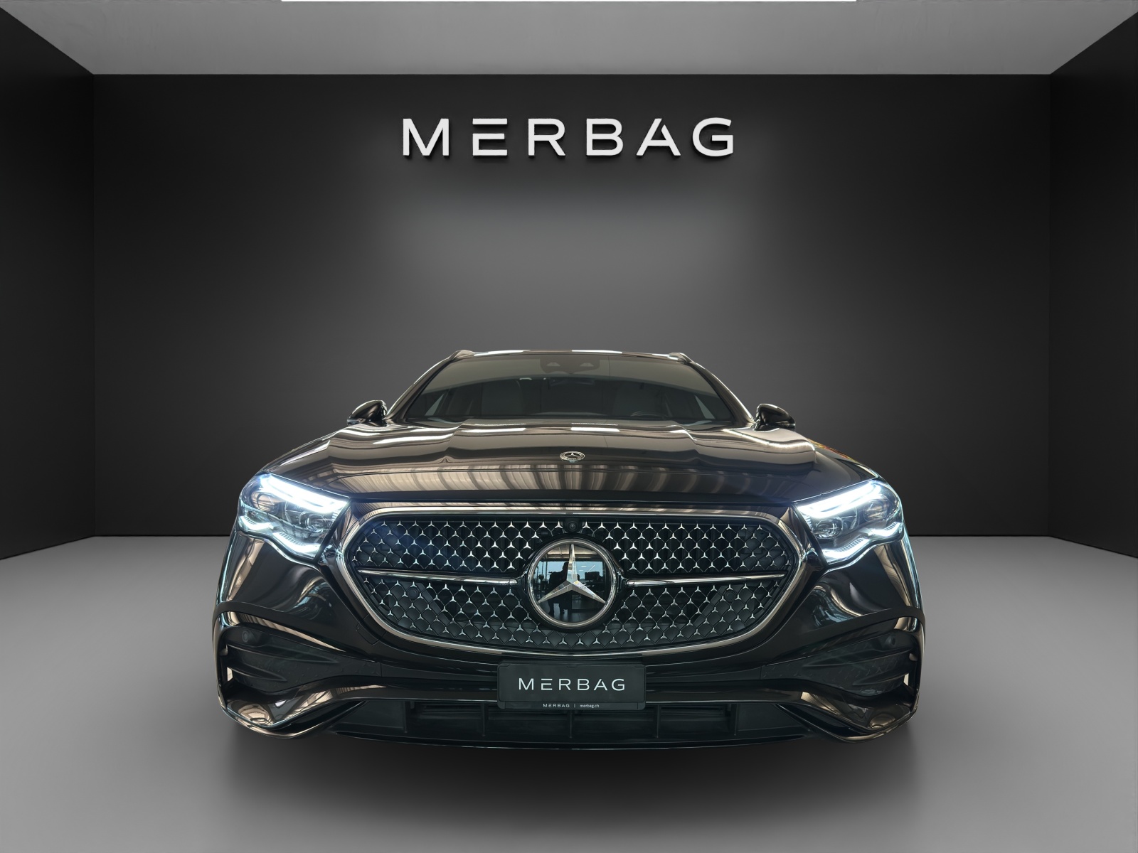 MERCEDES-BENZ E 220 d T 4M 9G-Tronic AMG Line - 2