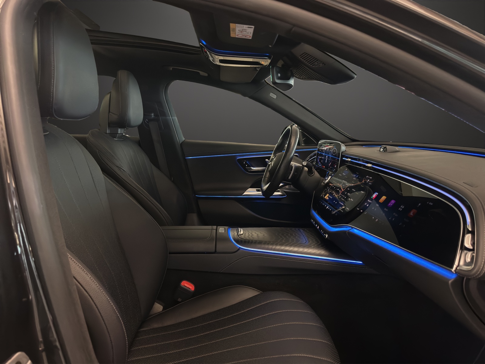 MERCEDES-BENZ E 220 d T 4M 9G-Tronic AMG Line - 11