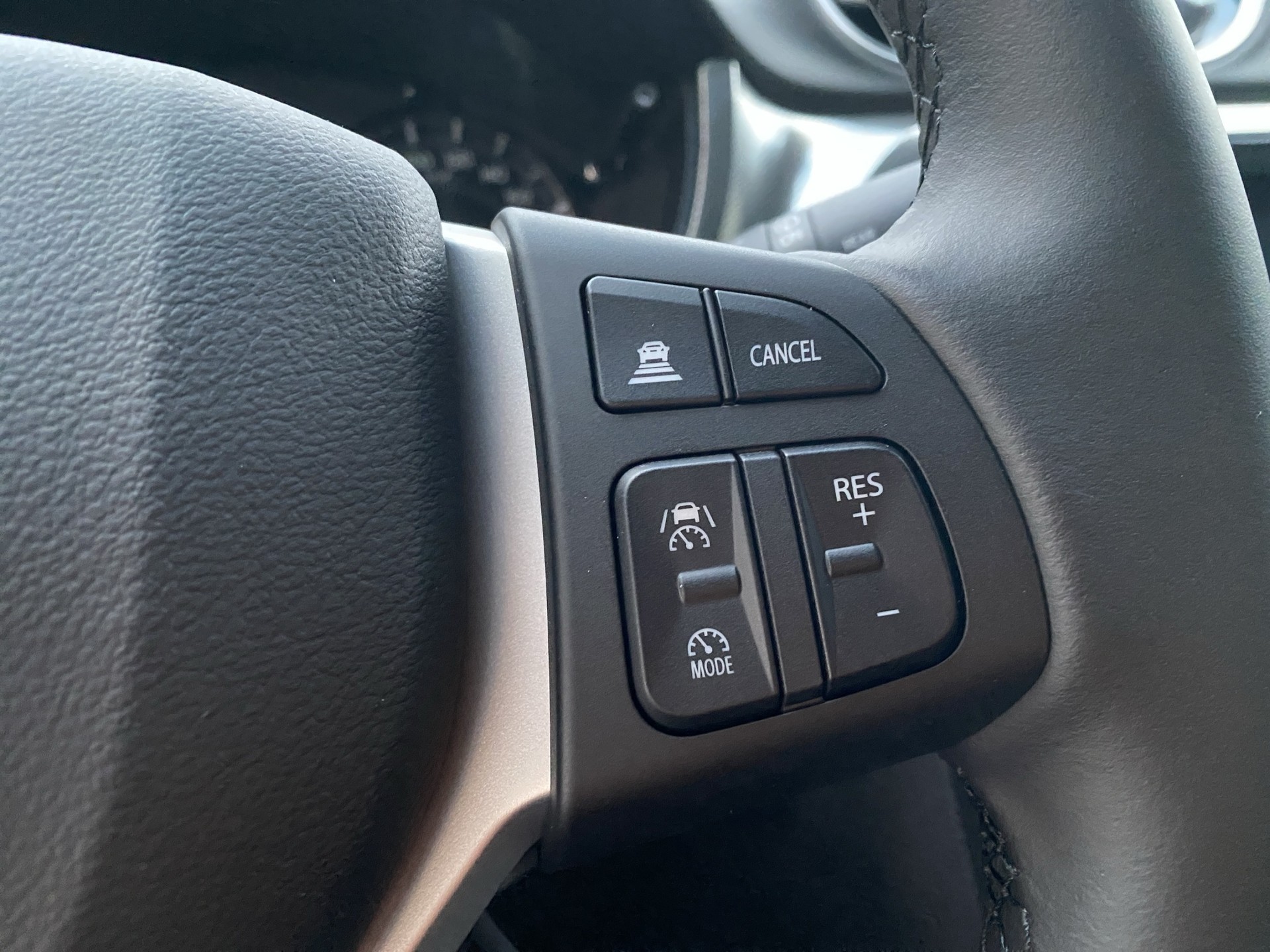 SUZUKI Vitara 1.4 Boosterjet Compact Top 4x4 Hybrid Automatic - 13