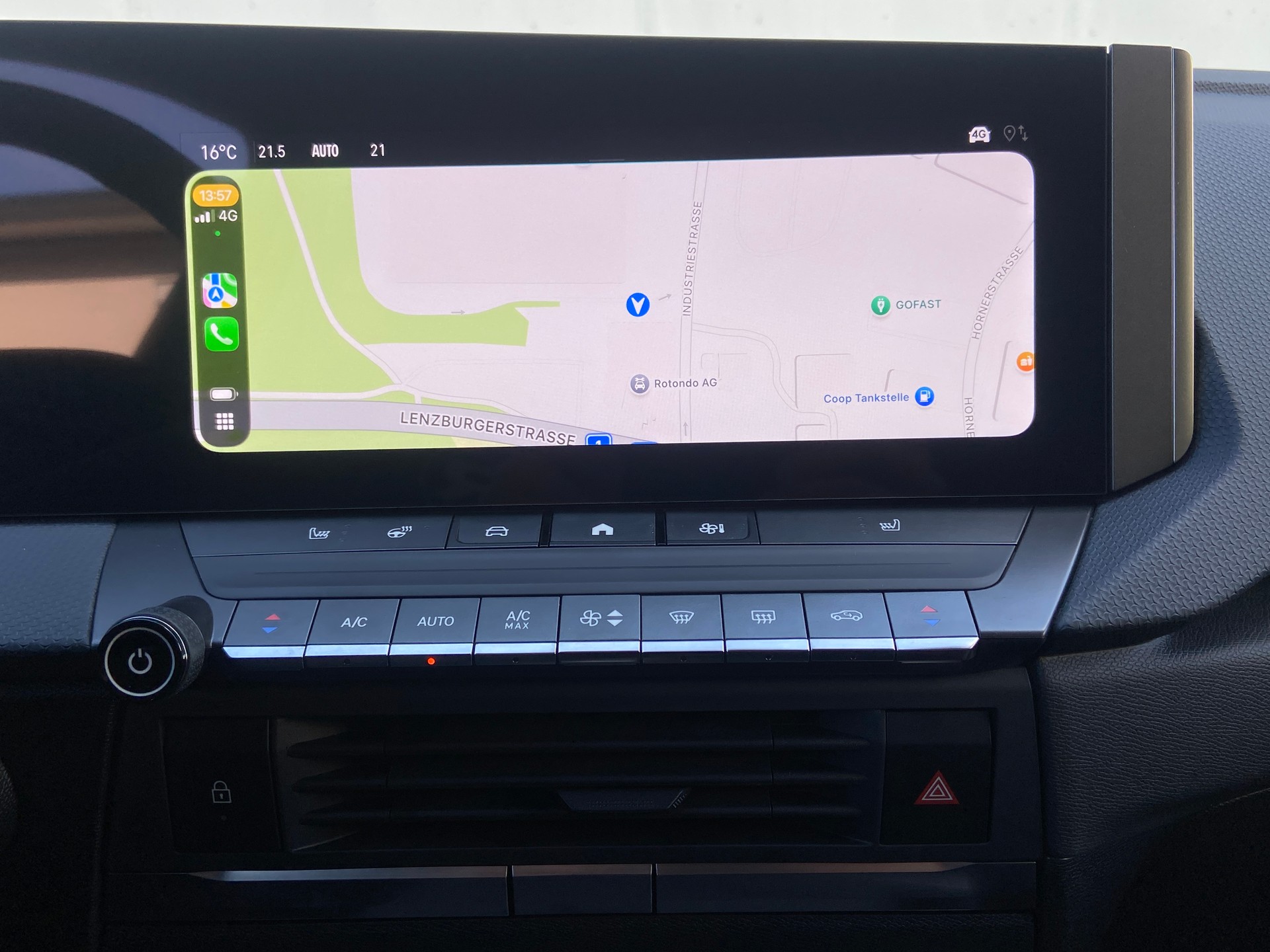 OPEL Astra Sports Tourer 1.2i Turbo GS Automat - 11