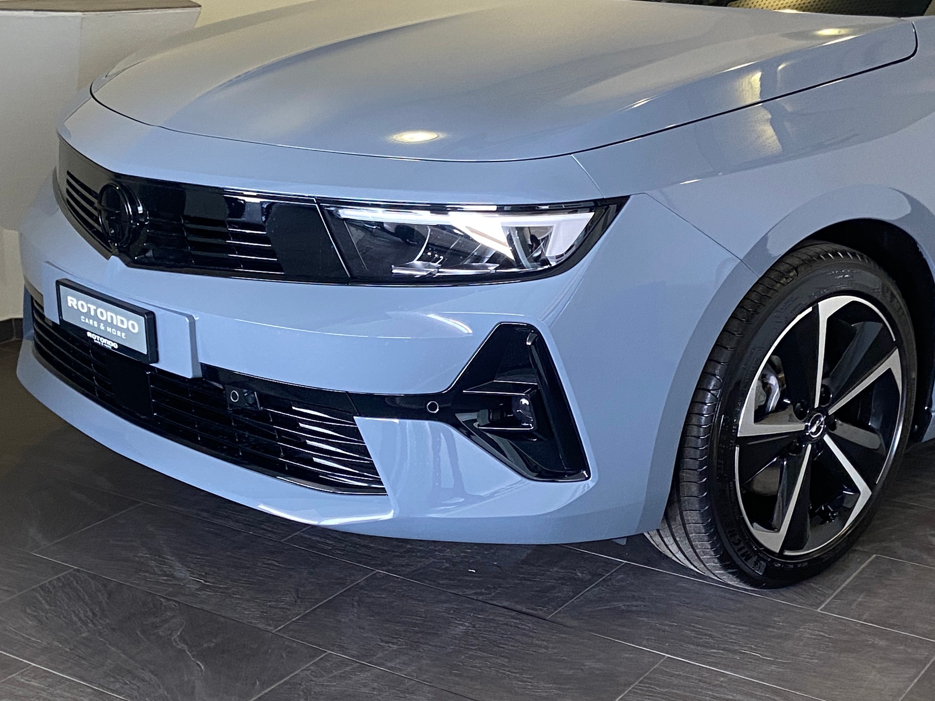 OPEL Astra Sports Tourer 1.2i Turbo GS Automat - 3