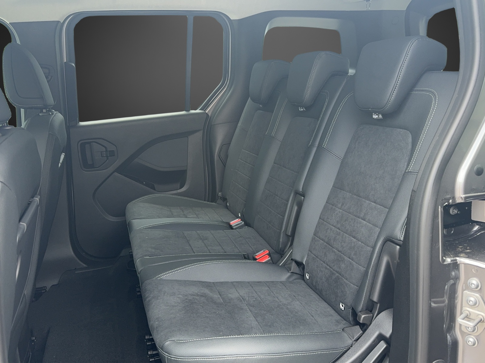 MERCEDES-BENZ EQT Standard 2716mm S - 8