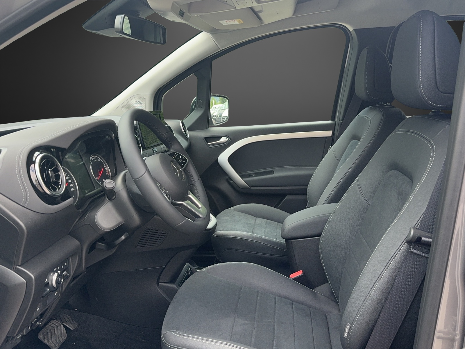 MERCEDES-BENZ EQT Standard 2716mm S - 7