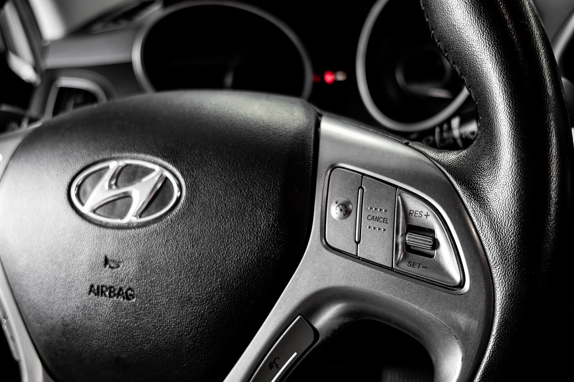 HYUNDAI iX 35 2.0 Style 4WD Automatic - 15