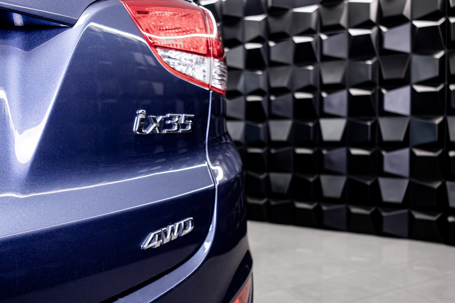 HYUNDAI iX 35 2.0 Style 4WD Automatic - 23