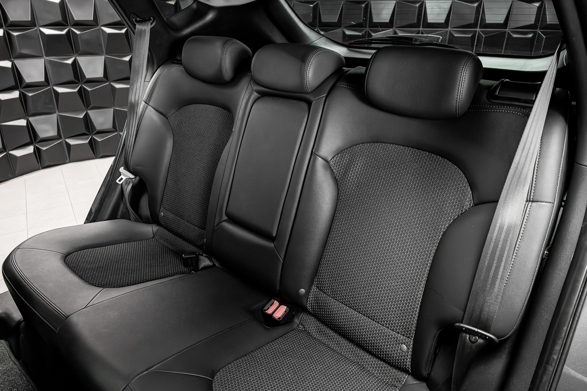 HYUNDAI iX 35 2.0 Style 4WD Automatic - 19