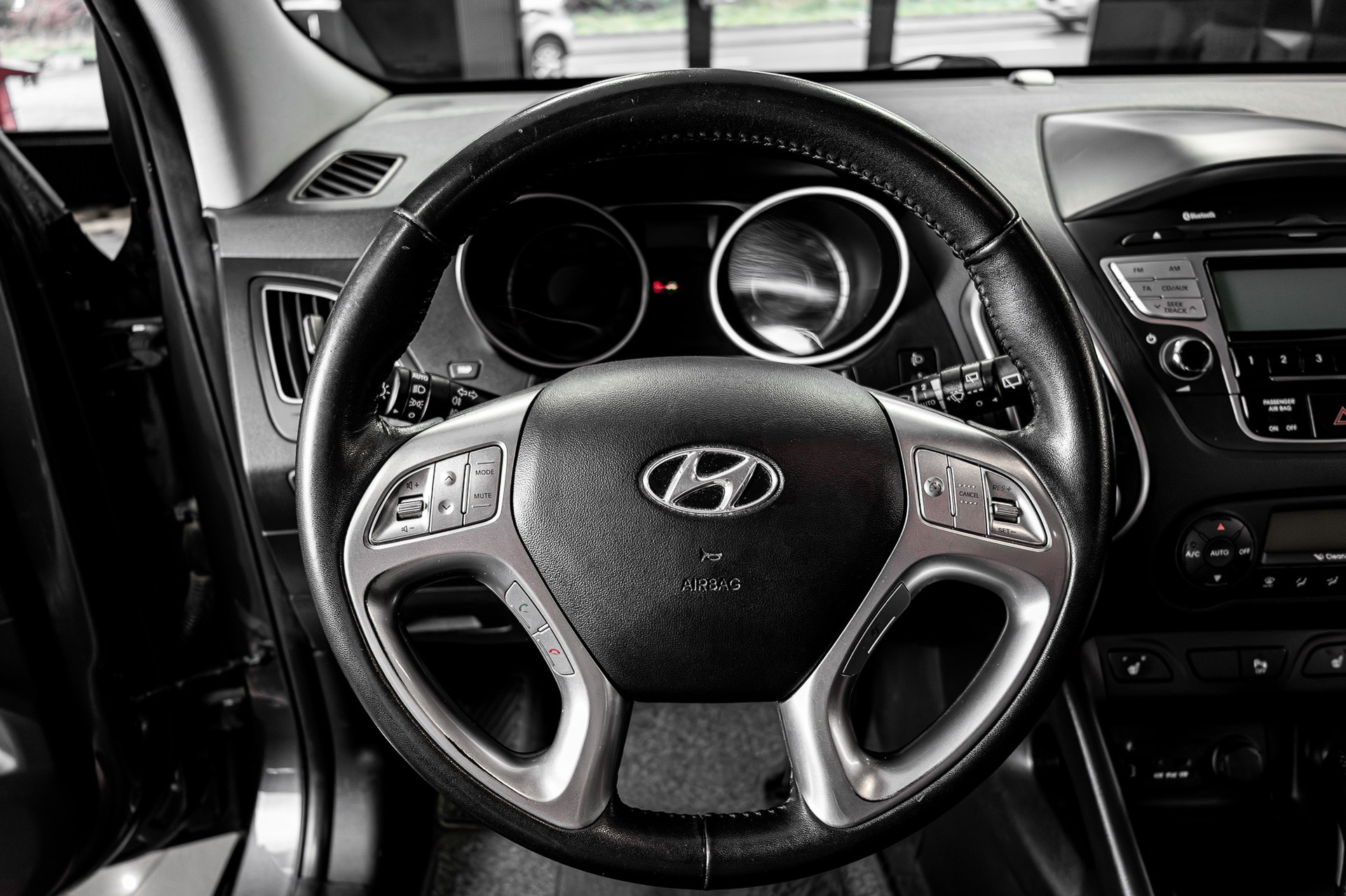 HYUNDAI iX 35 2.0 Style 4WD Automatic - 14