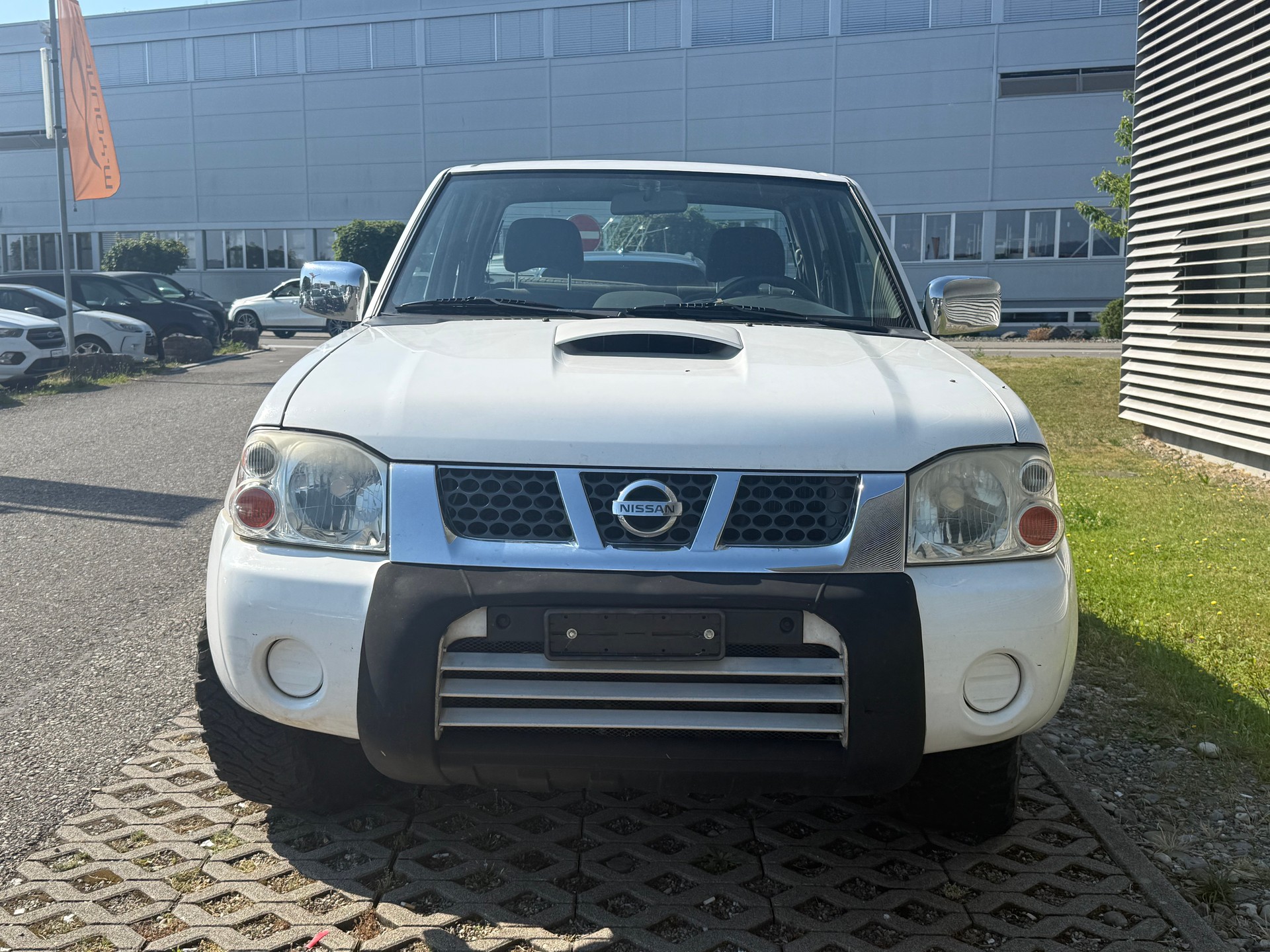 NISSAN Double Cab Navara 2.5 Di 4x4 - 2