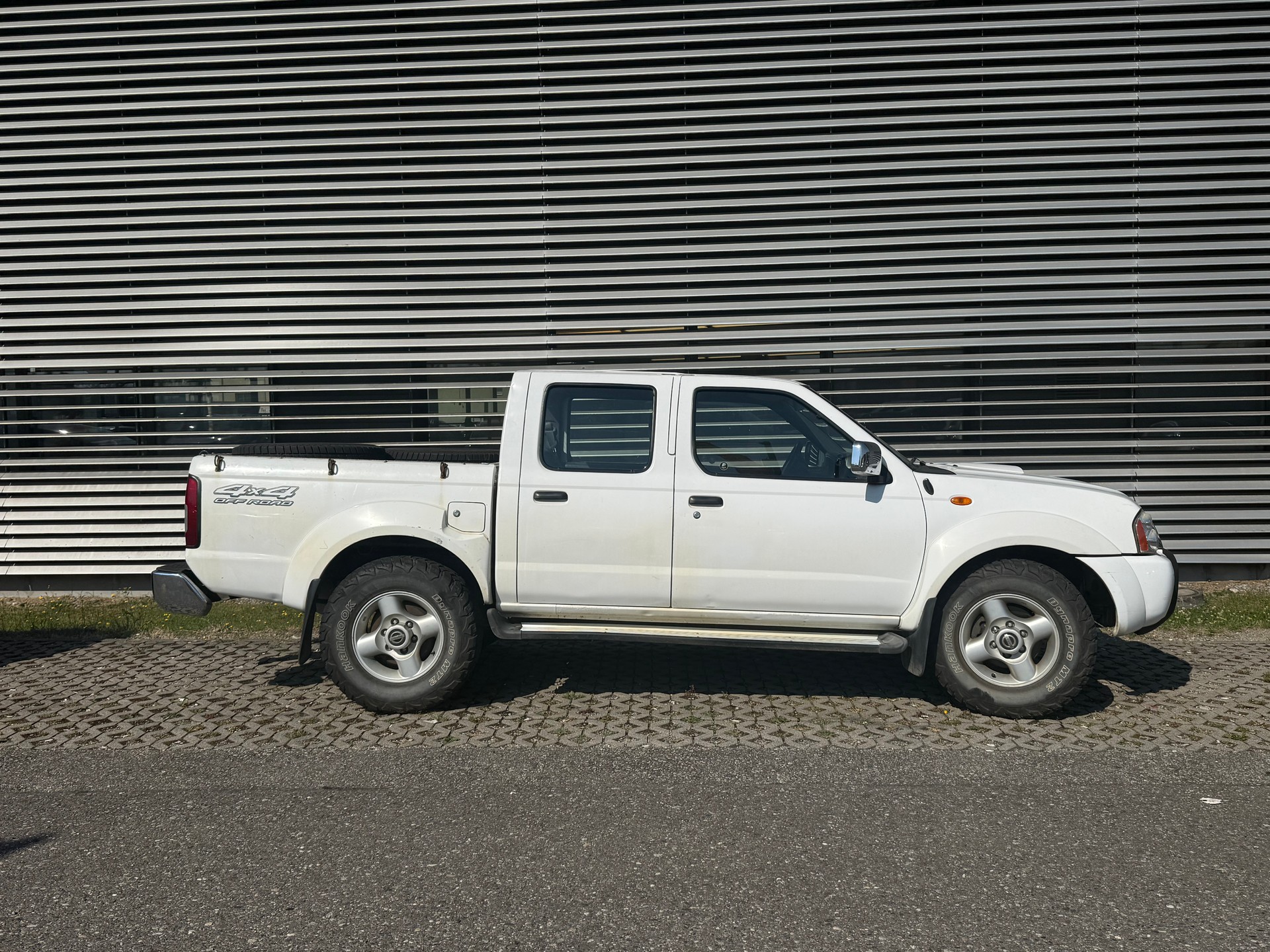 NISSAN Double Cab Navara 2.5 Di 4x4 - 7