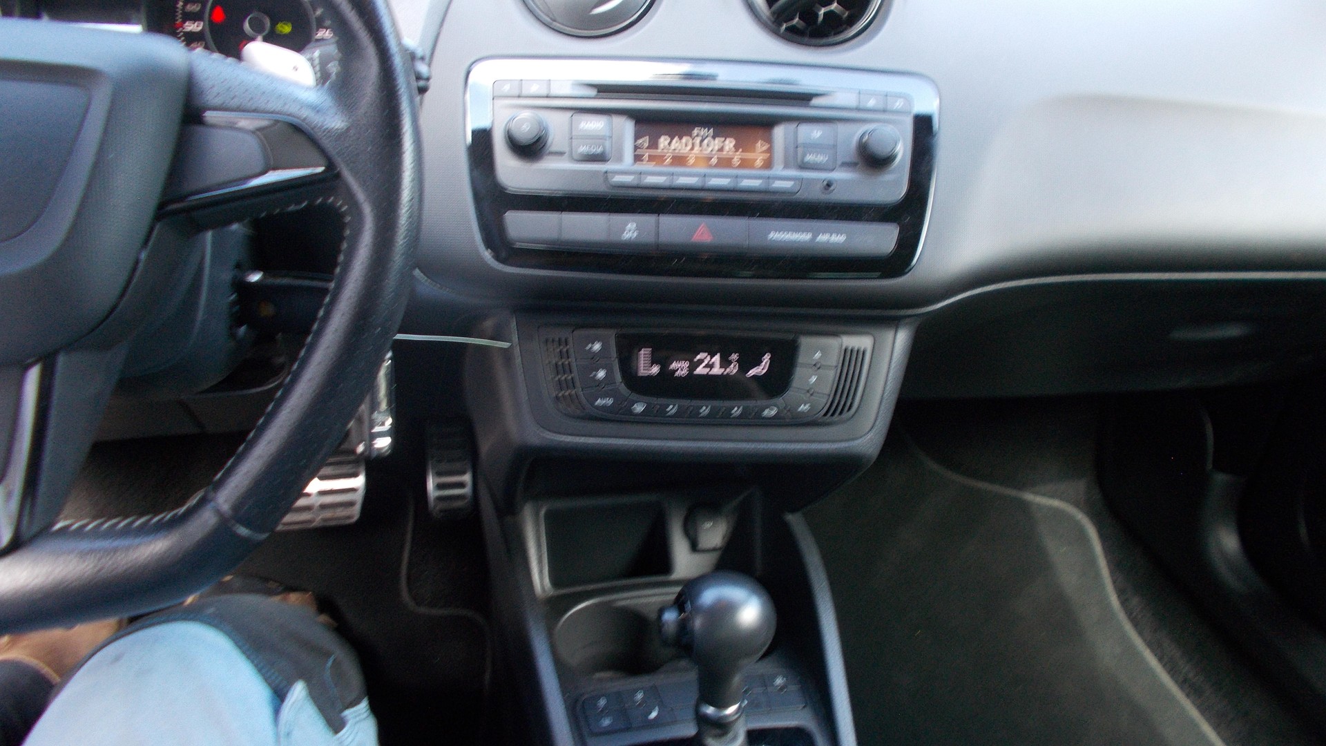SEAT Ibiza SC 1.4 TSI Cupra R13 DSG - 9