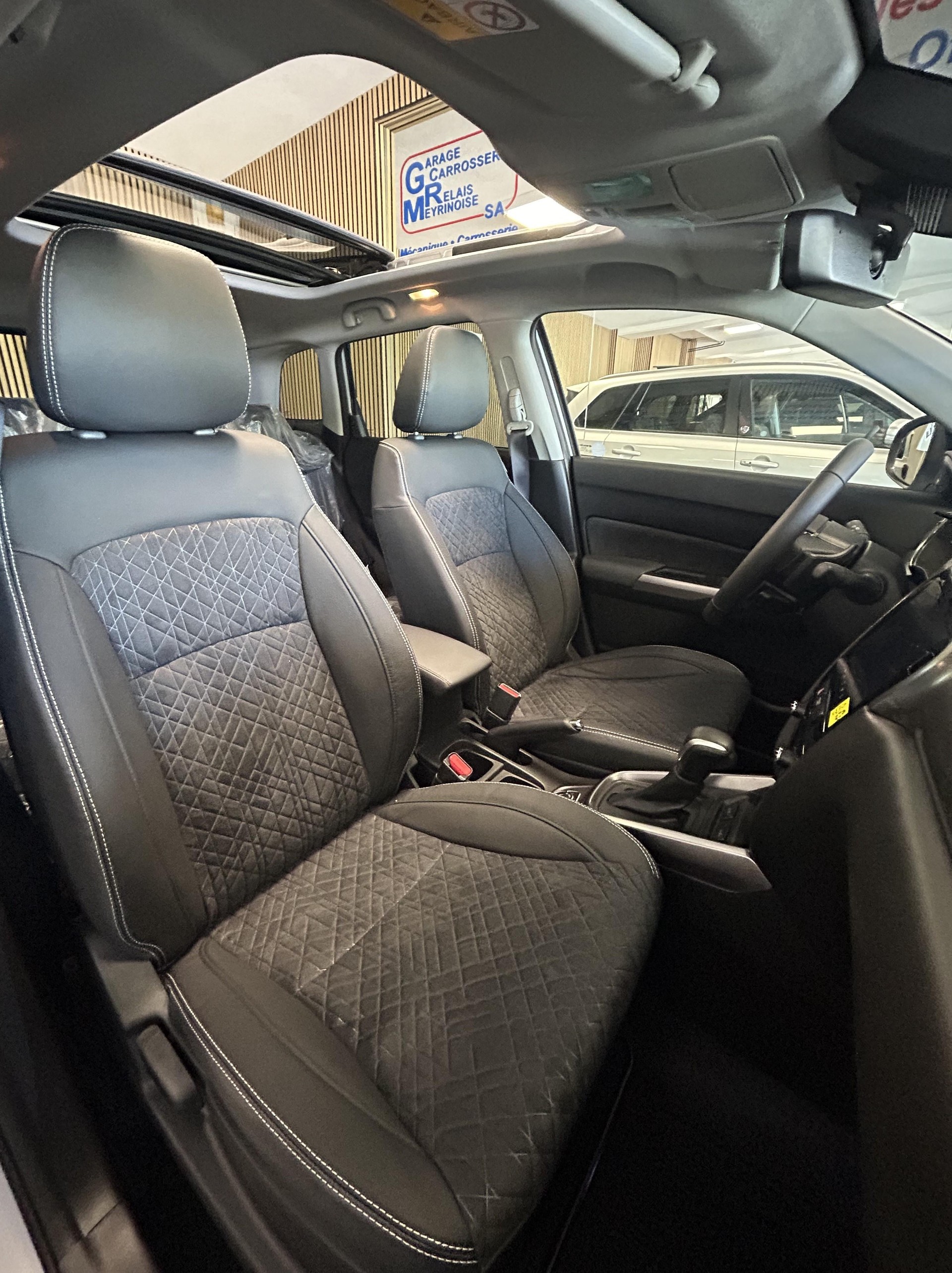 SUZUKI Vitara 1.4 T Compact Top Hybrid 4x4 - 17