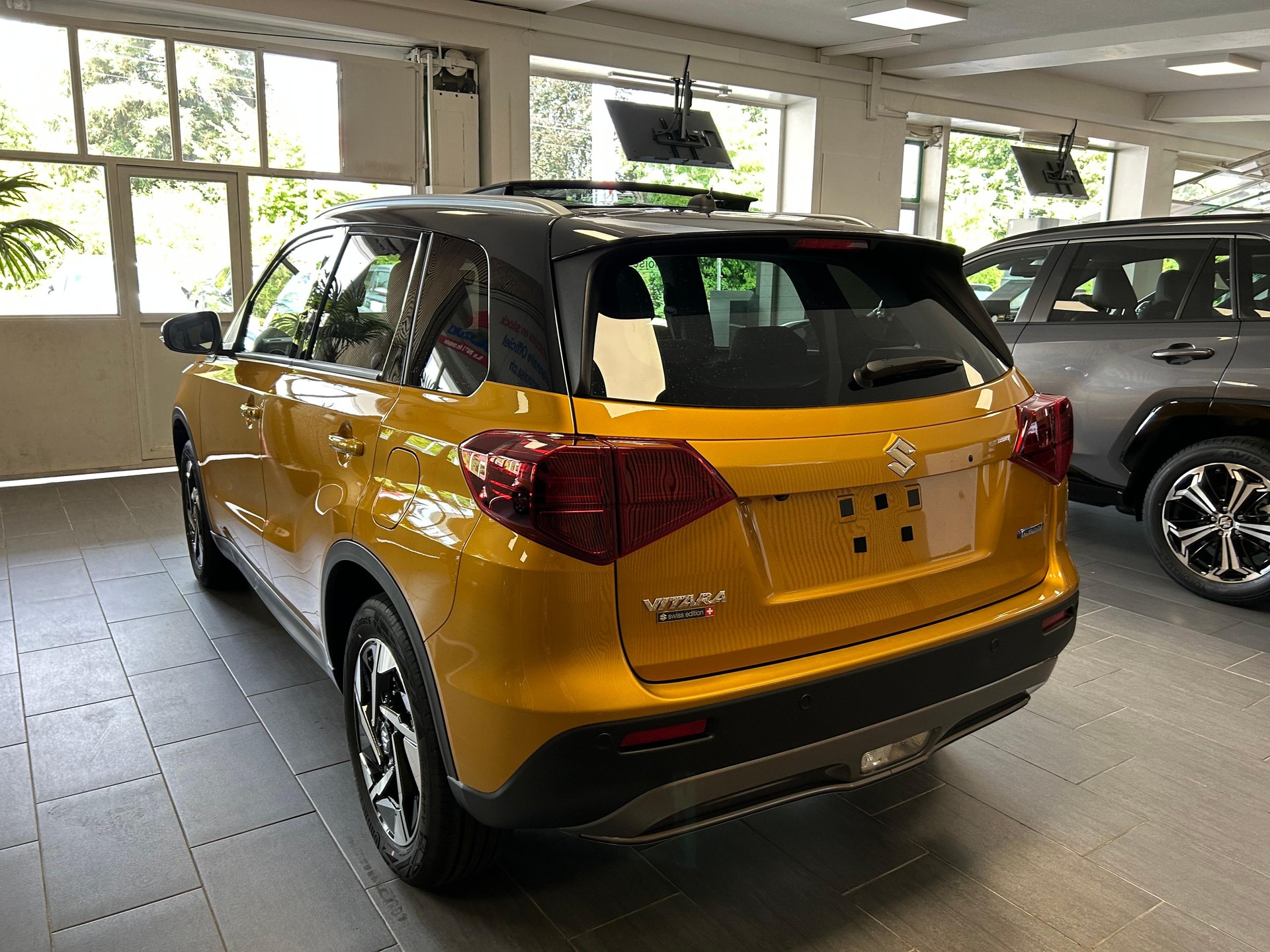 SUZUKI Vitara 1.4 T Compact Top Hybrid 4x4 - 7