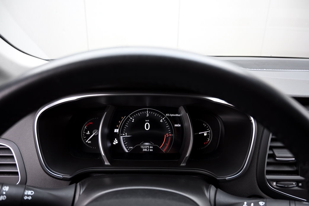 RENAULT Mégane Grandtour 1.5 dCi Business EDC - 11