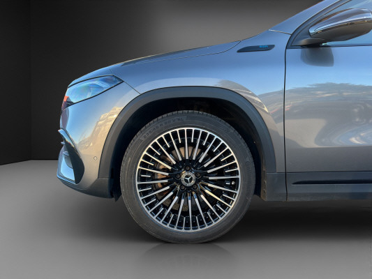 MERCEDES-BENZ EQA 350 AMG Line 4Matic - 5