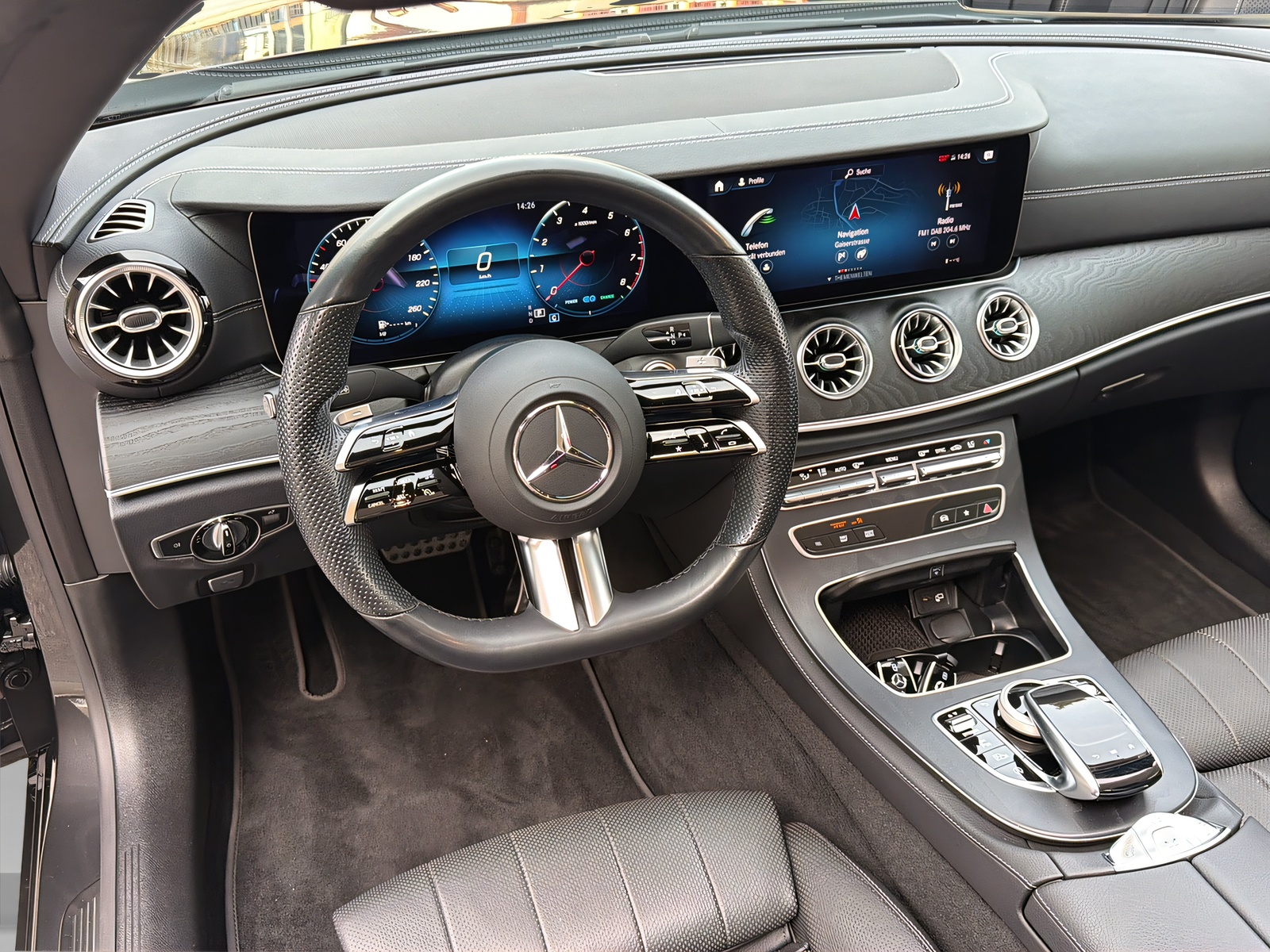 MERCEDES-BENZ E 200 4Matic Cabriolet - 7