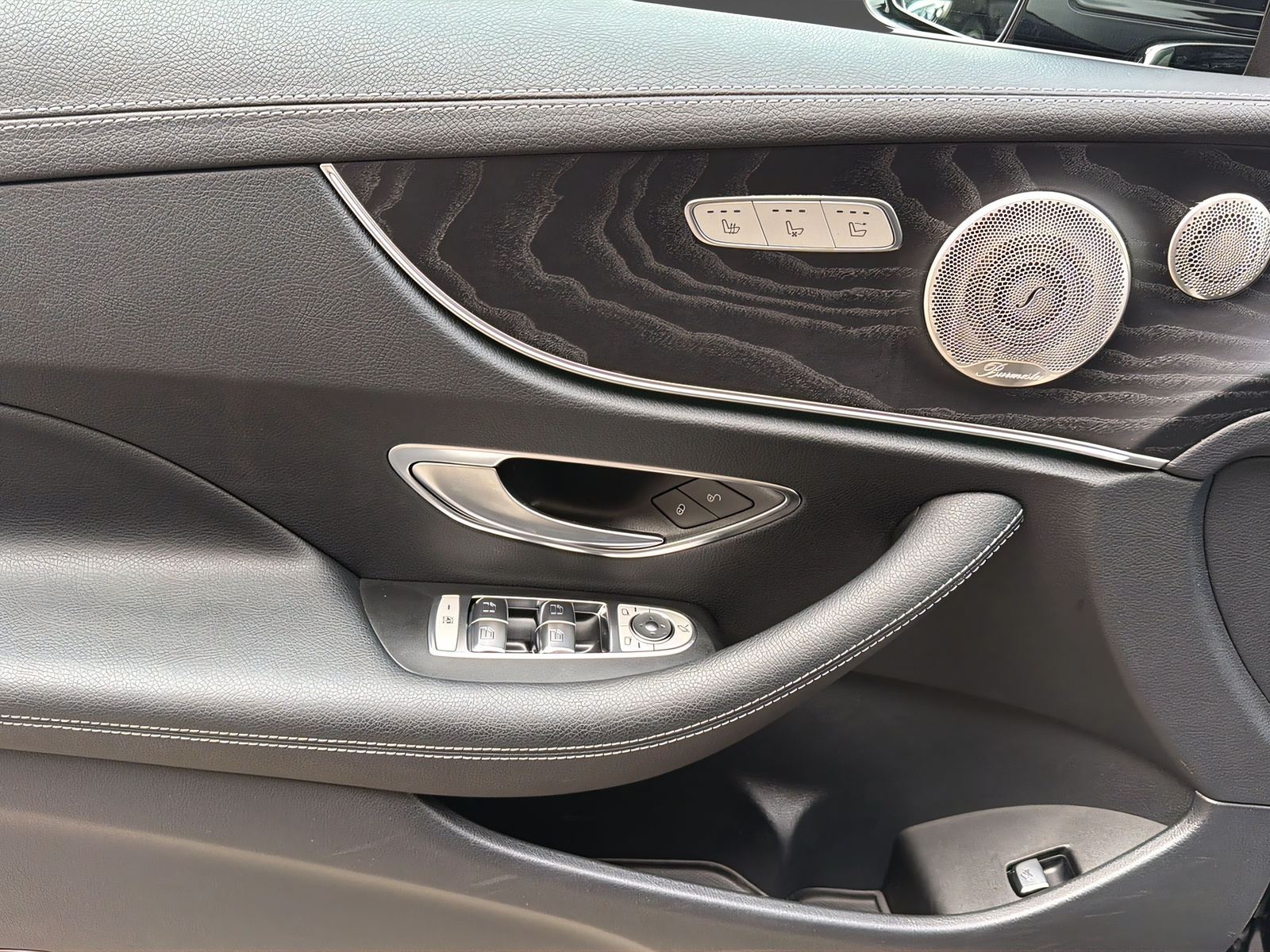 MERCEDES-BENZ E 200 4Matic Cabriolet - 13