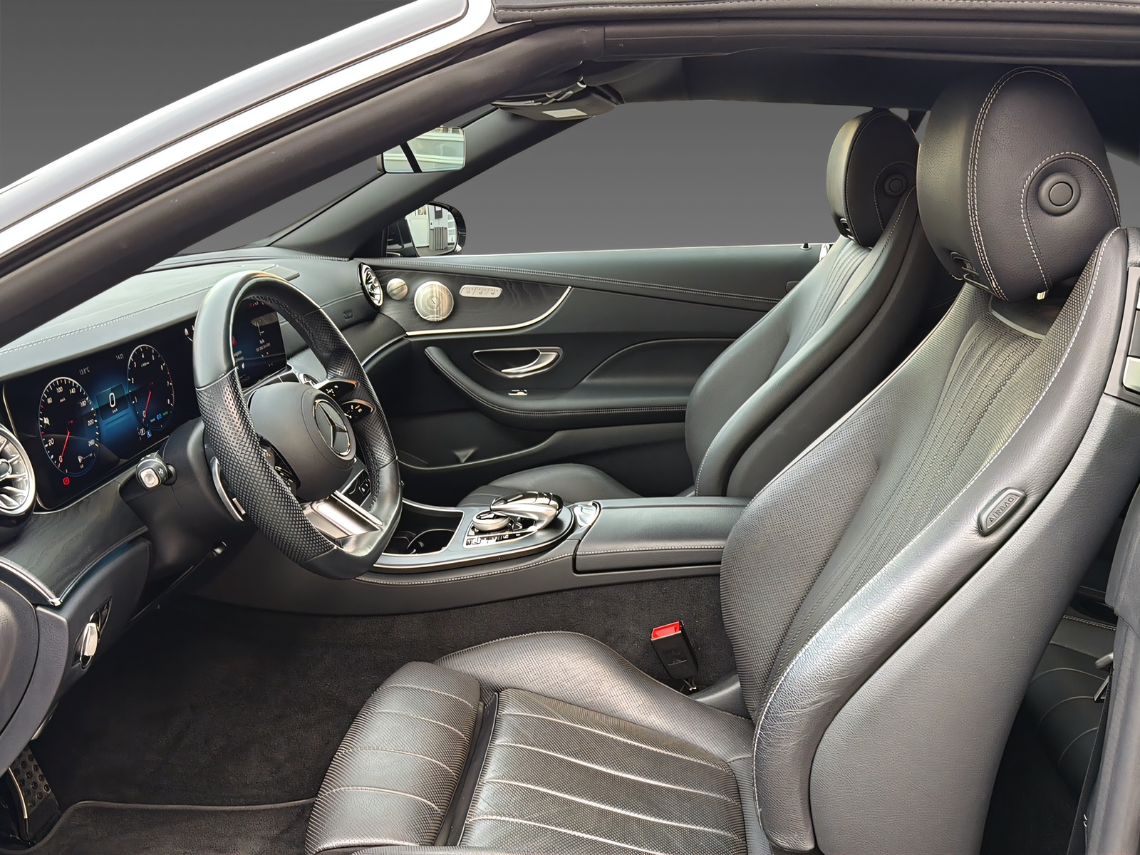 MERCEDES-BENZ E 200 4Matic Cabriolet - 12