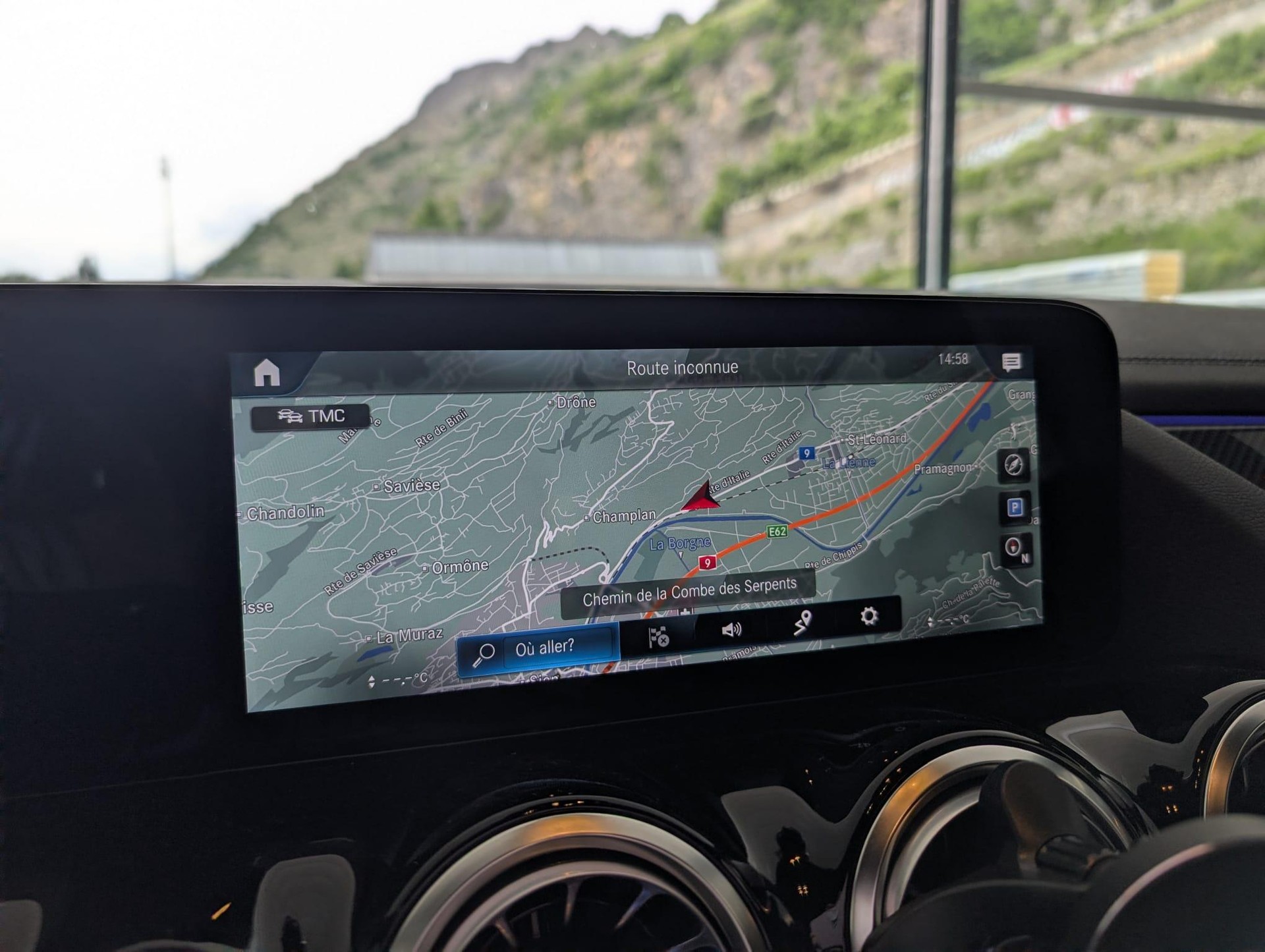 MERCEDES-BENZ GLA 250 AMG Line 4matic - 14