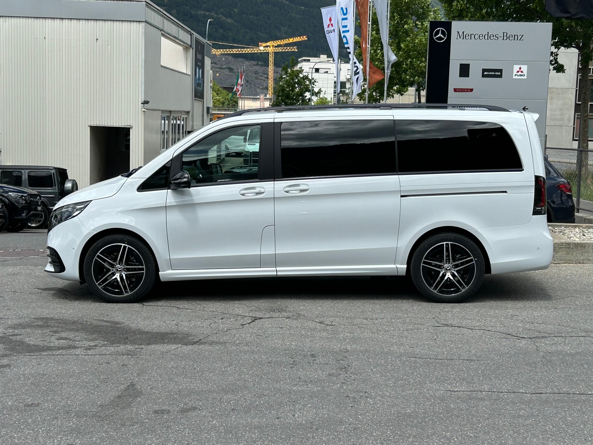 MERCEDES-BENZ V 300d Exclusive Lang SWISS EDITION 4Matic - 4
