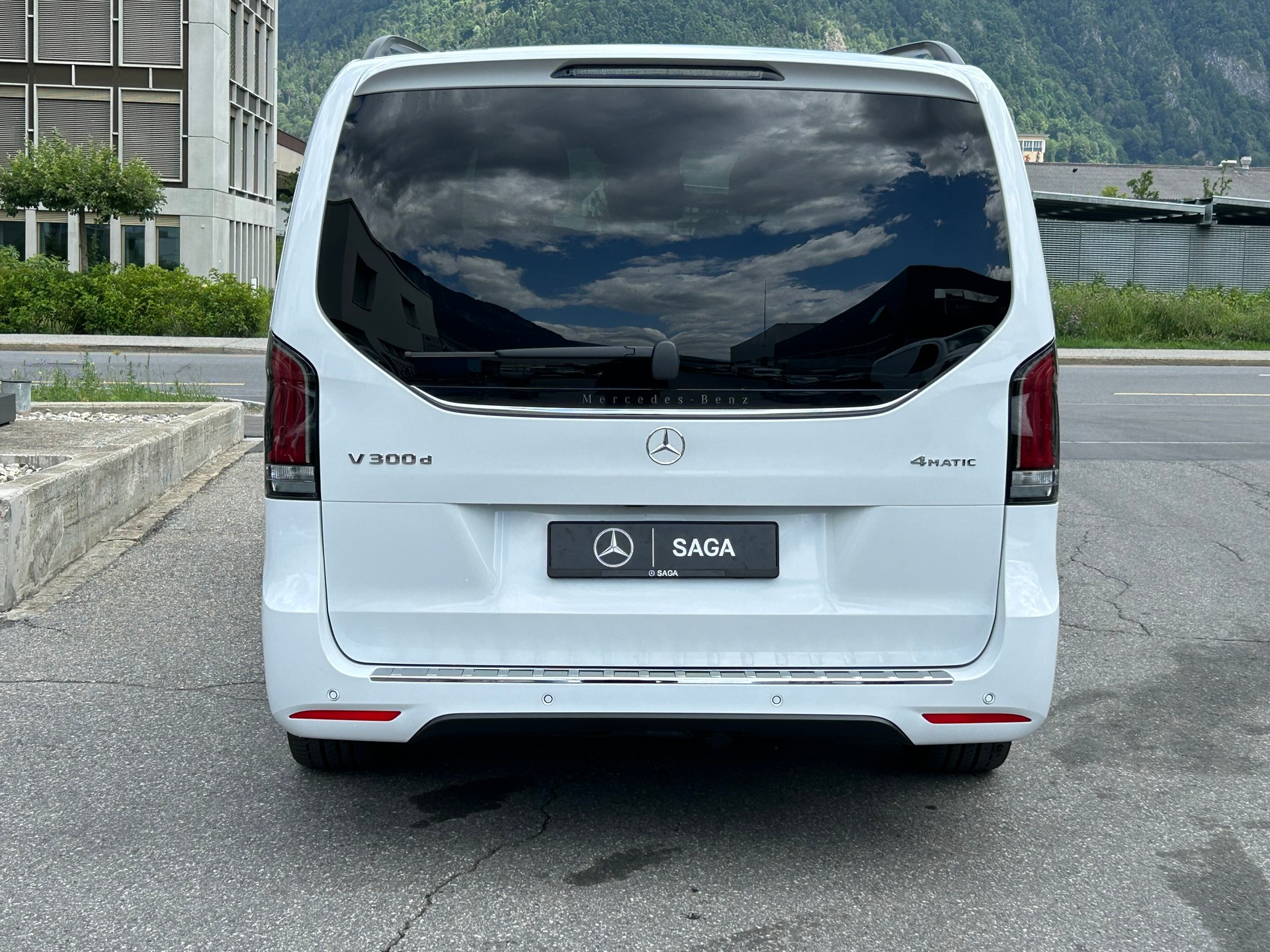 MERCEDES-BENZ V 300d Exclusive Lang SWISS EDITION 4Matic - 9